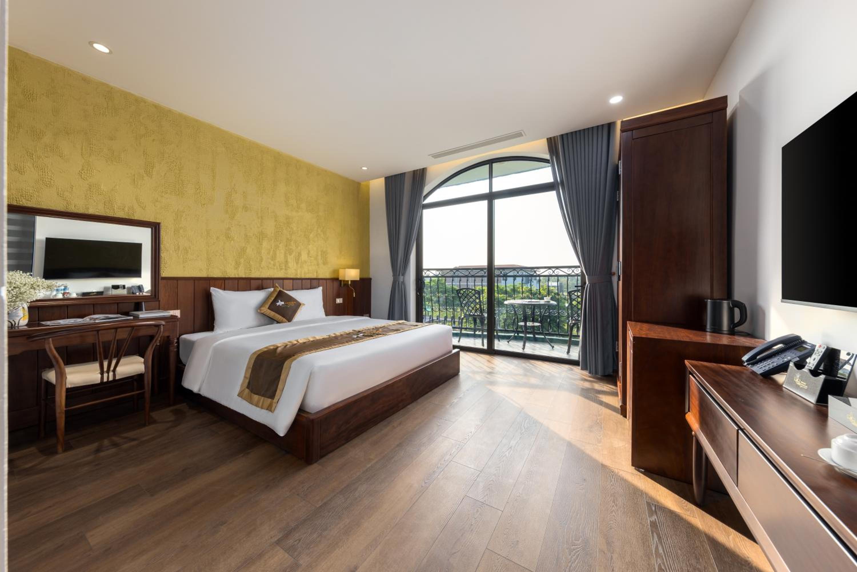 Double Room with Balcony photo 2