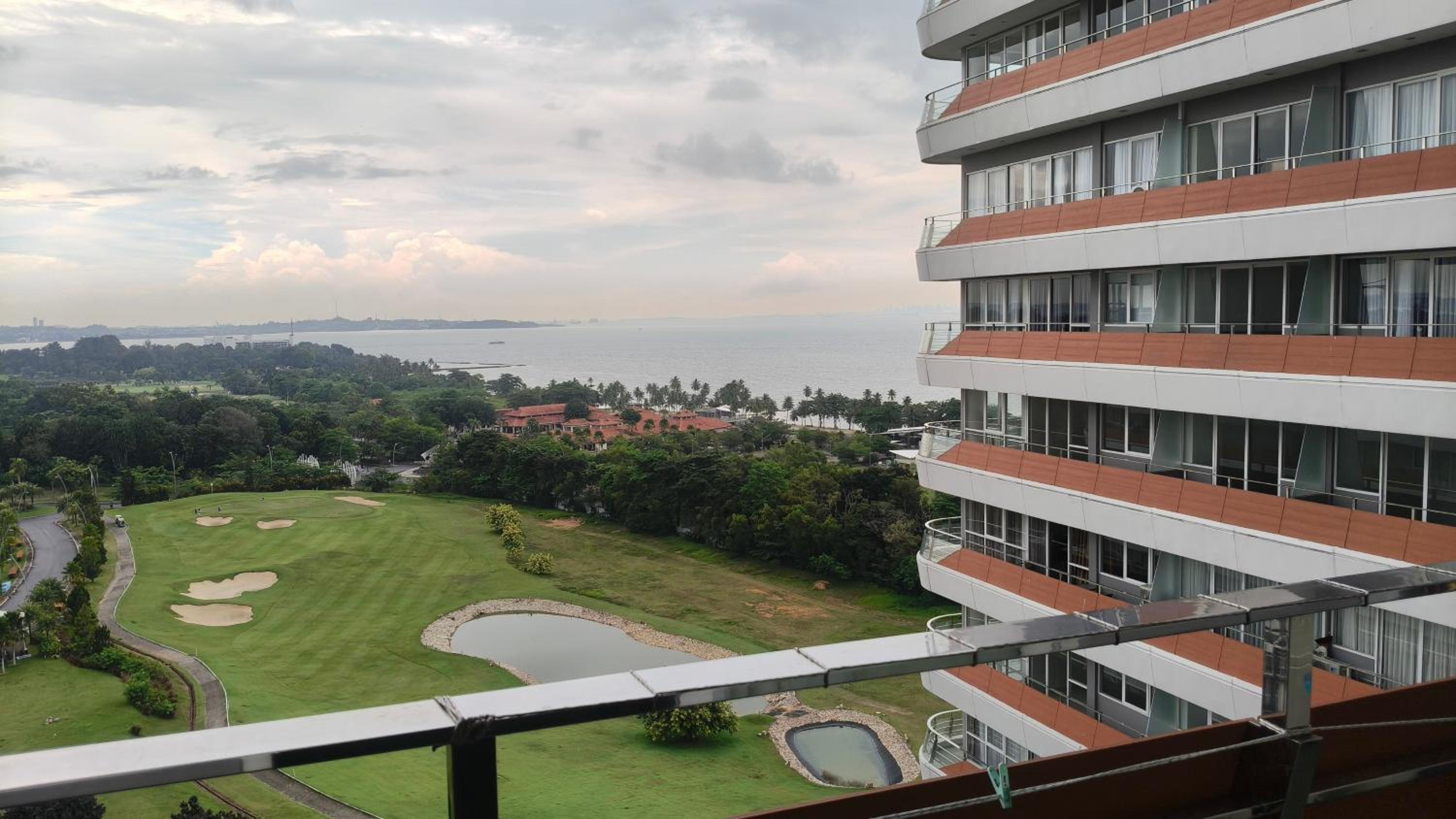 One-Bedroom Apartment with Ocean View photo 1