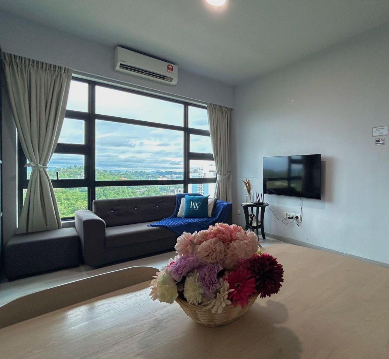 Family Room - Photo 8