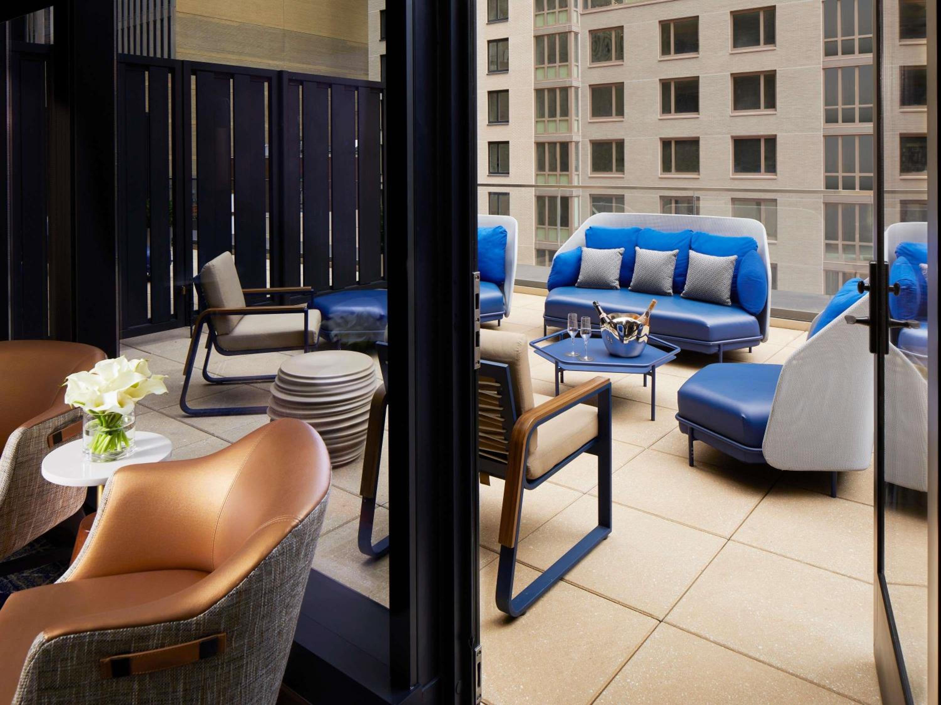 Platinum Suite with Balcony