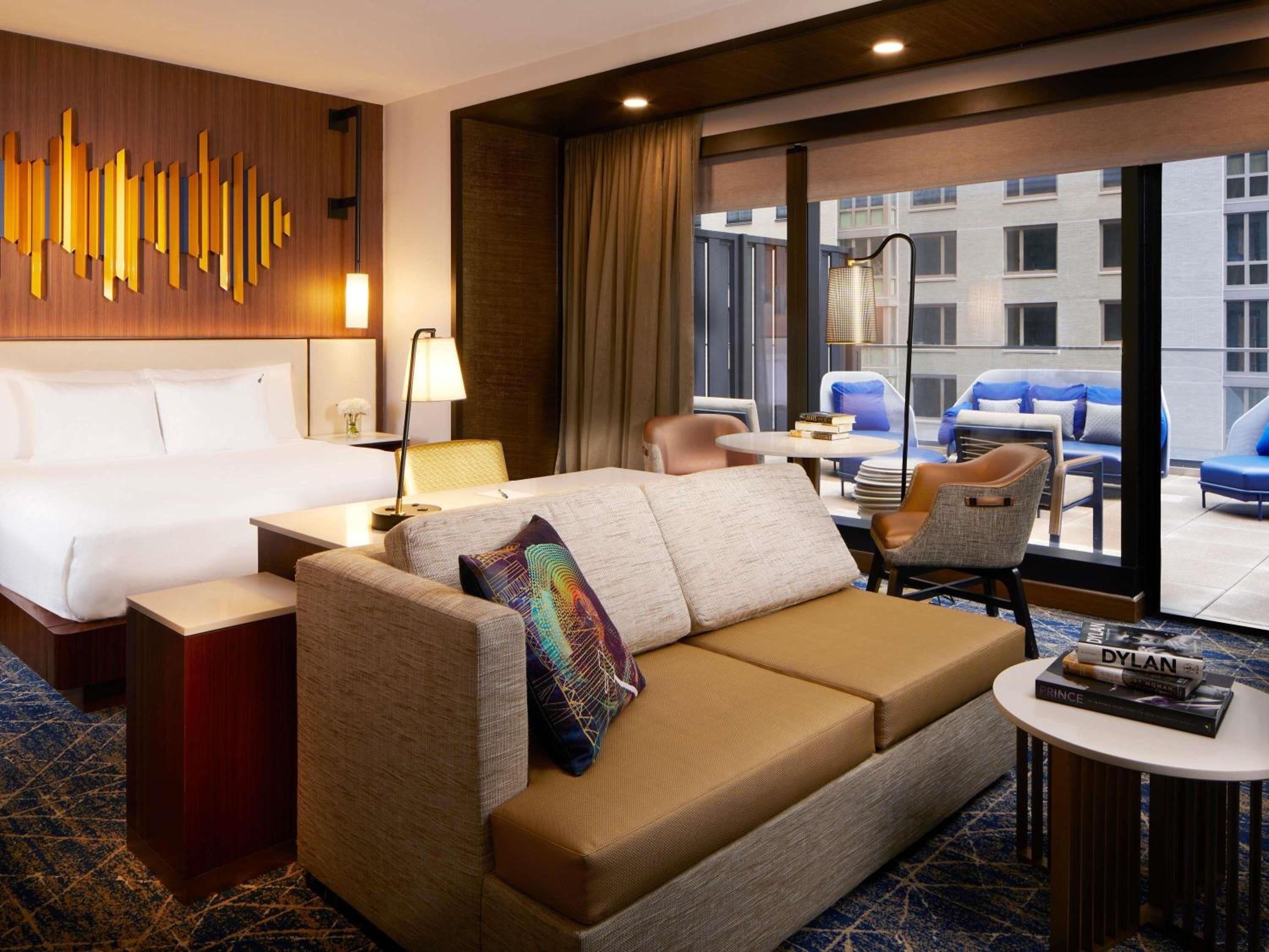 Platinum Suite with Balcony