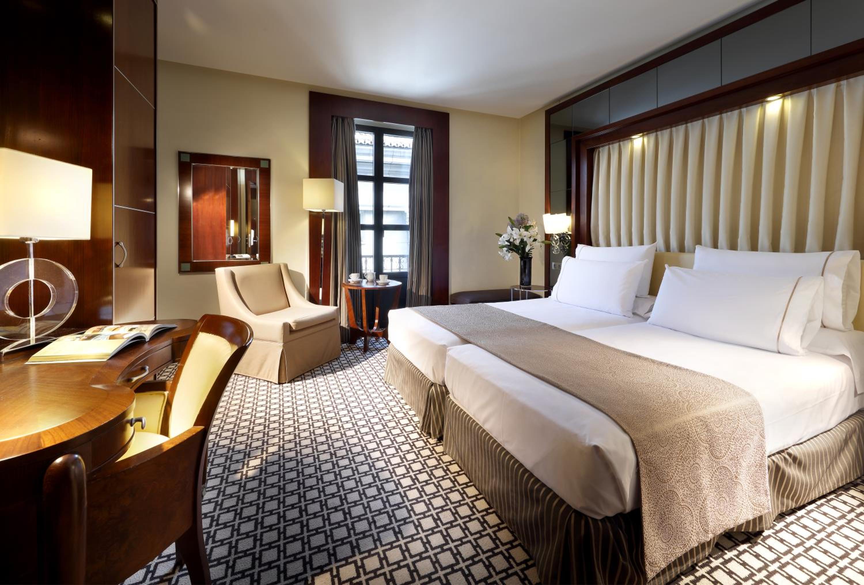 Double or Twin Room - Photo 1
