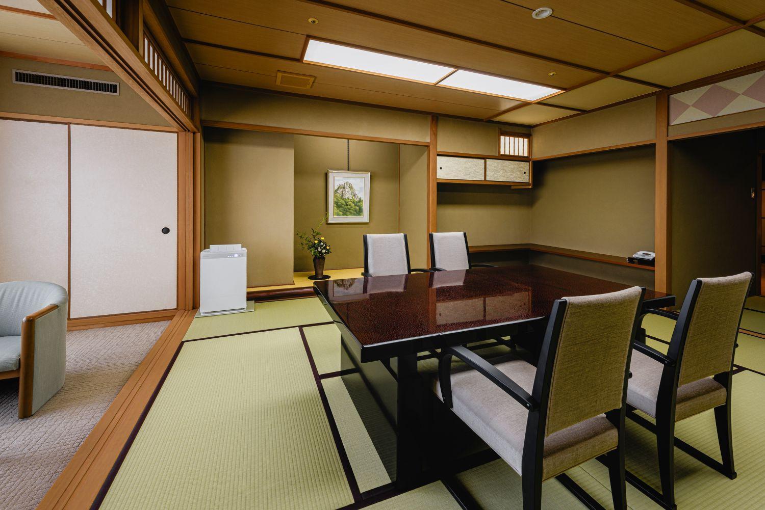 Premium Quadruple Room