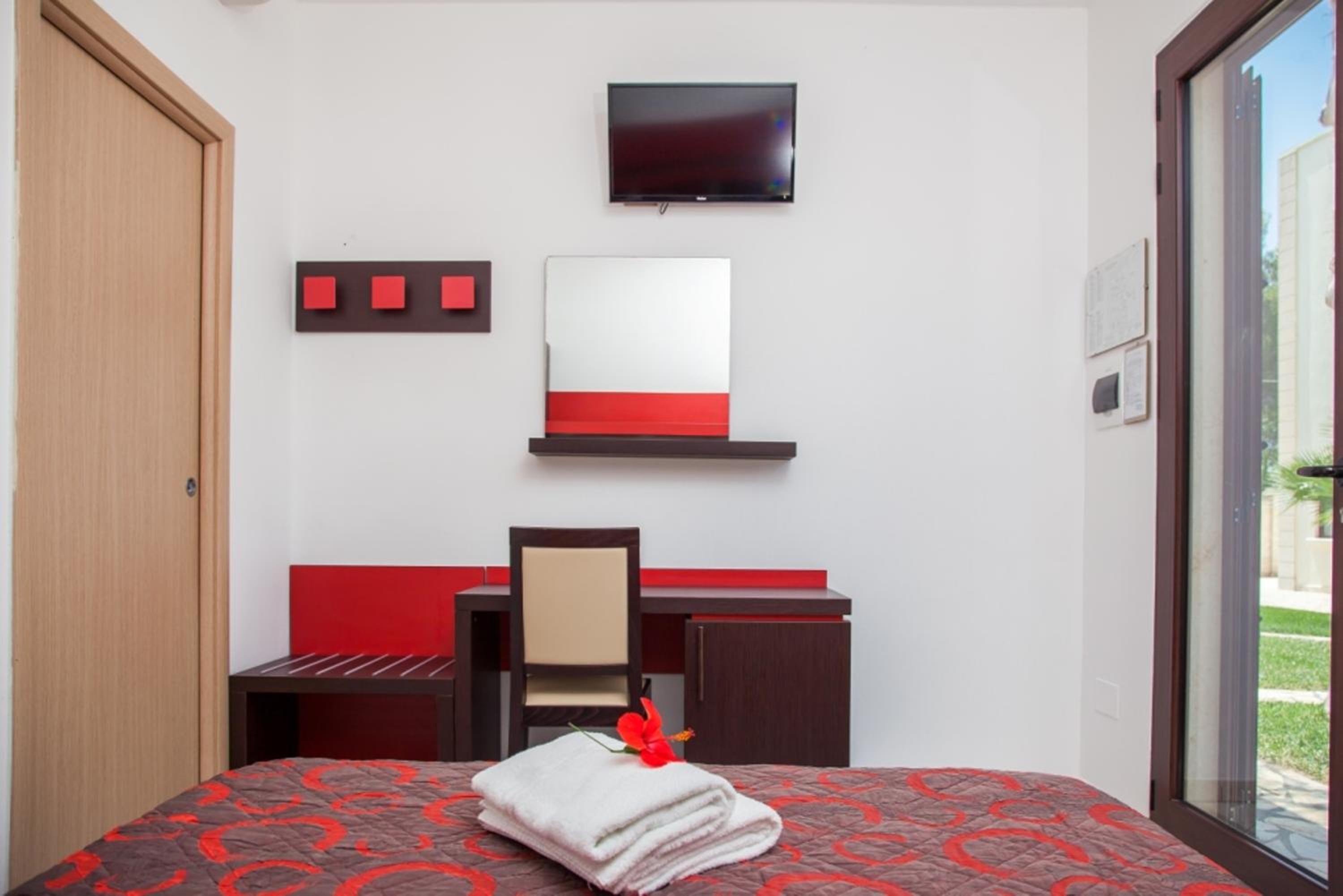 Double or Twin Room photo 2