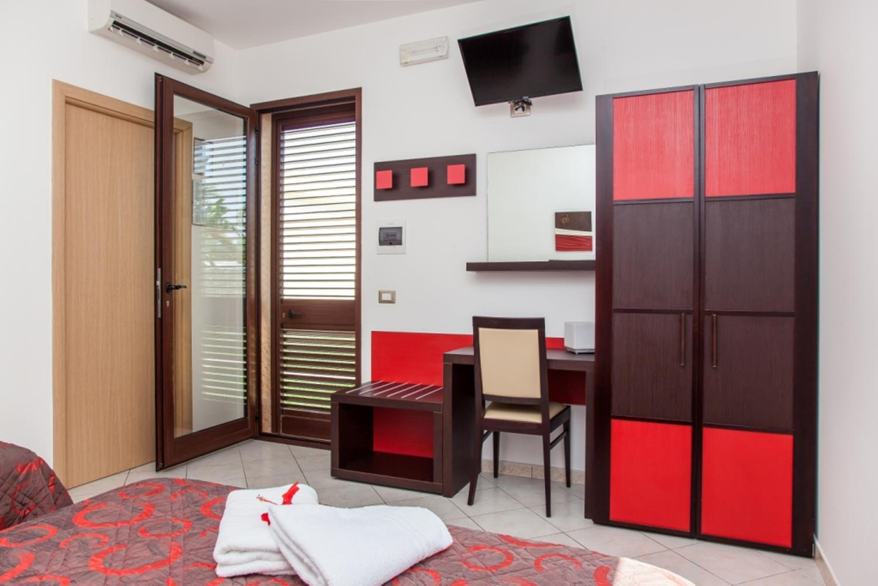 Single Room photo 3