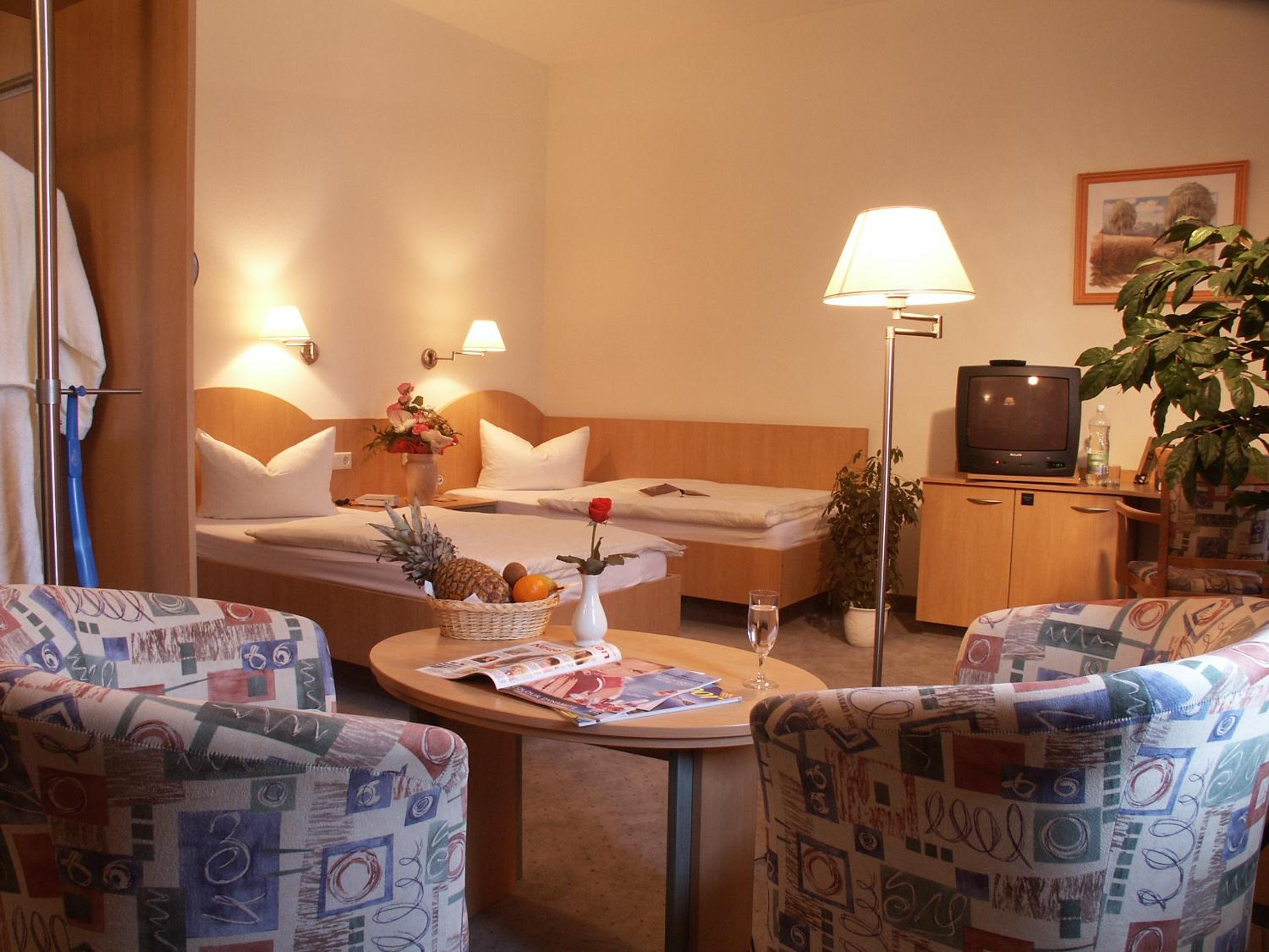 Double or Twin Room - Photo 5