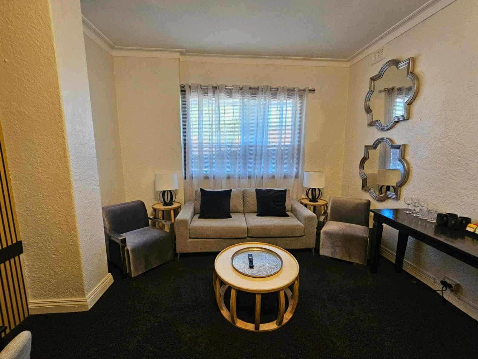 Deluxe King Suite