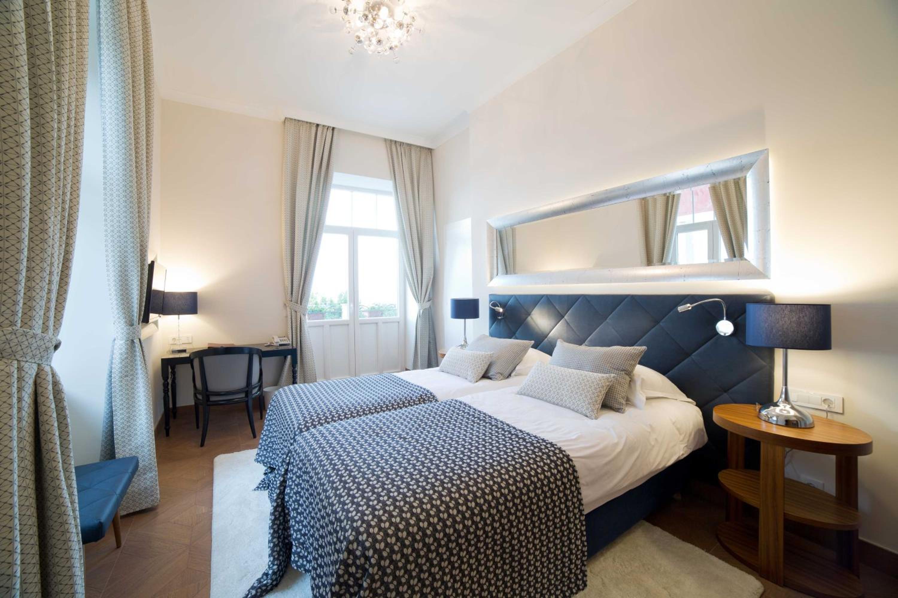 Superior Double or Twin Room with Sea View - Photo 7