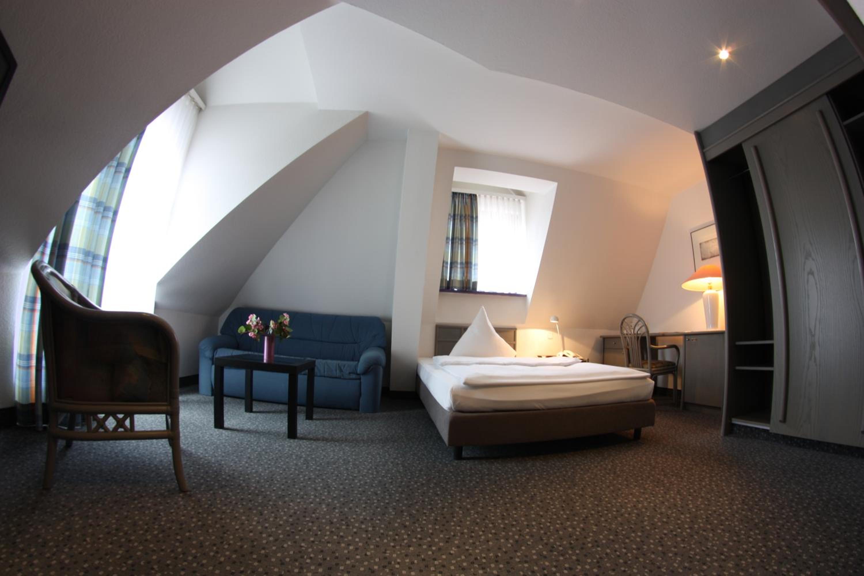 Standard Double Suite - Photo 7