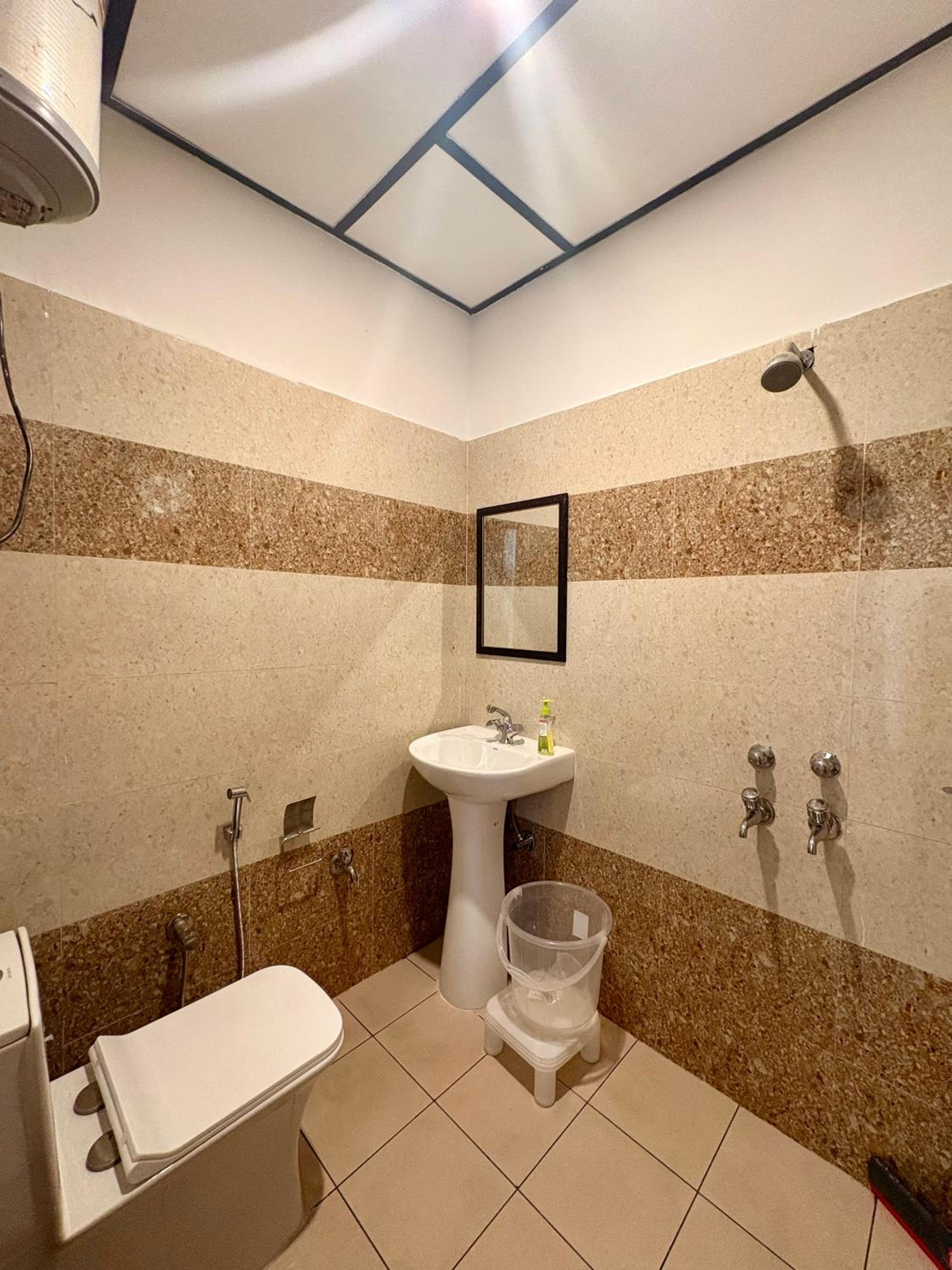 Deluxe King Room photo 2