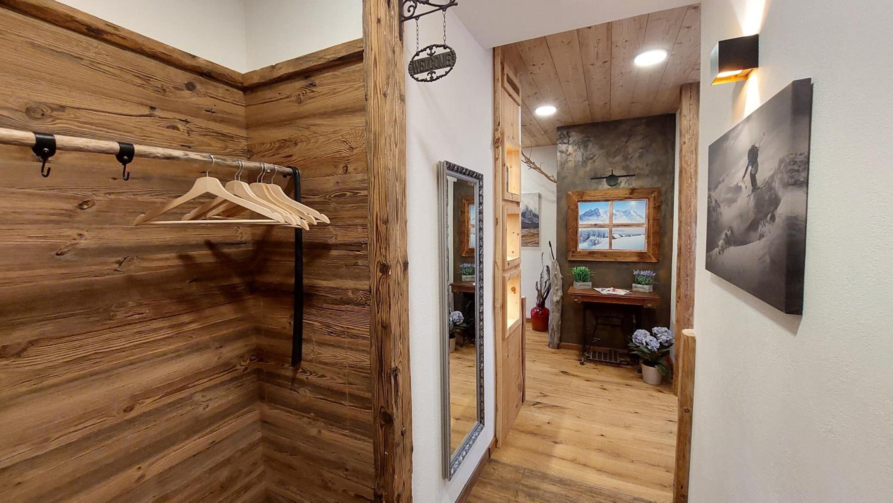 Two-Bedroom Apartment with Mountain View