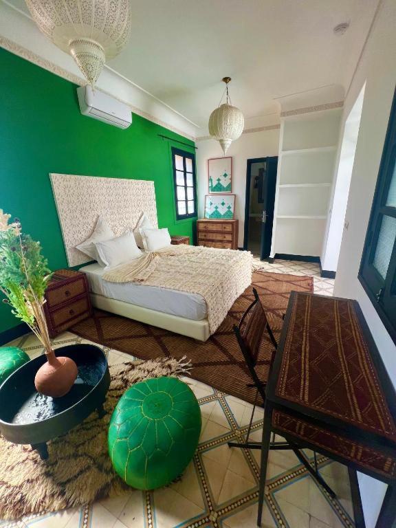 Deluxe Double or Twin Room photo 2