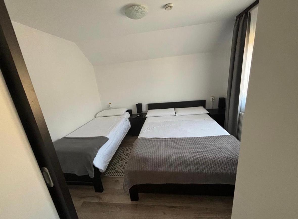 Deluxe Triple Room - Photo 1