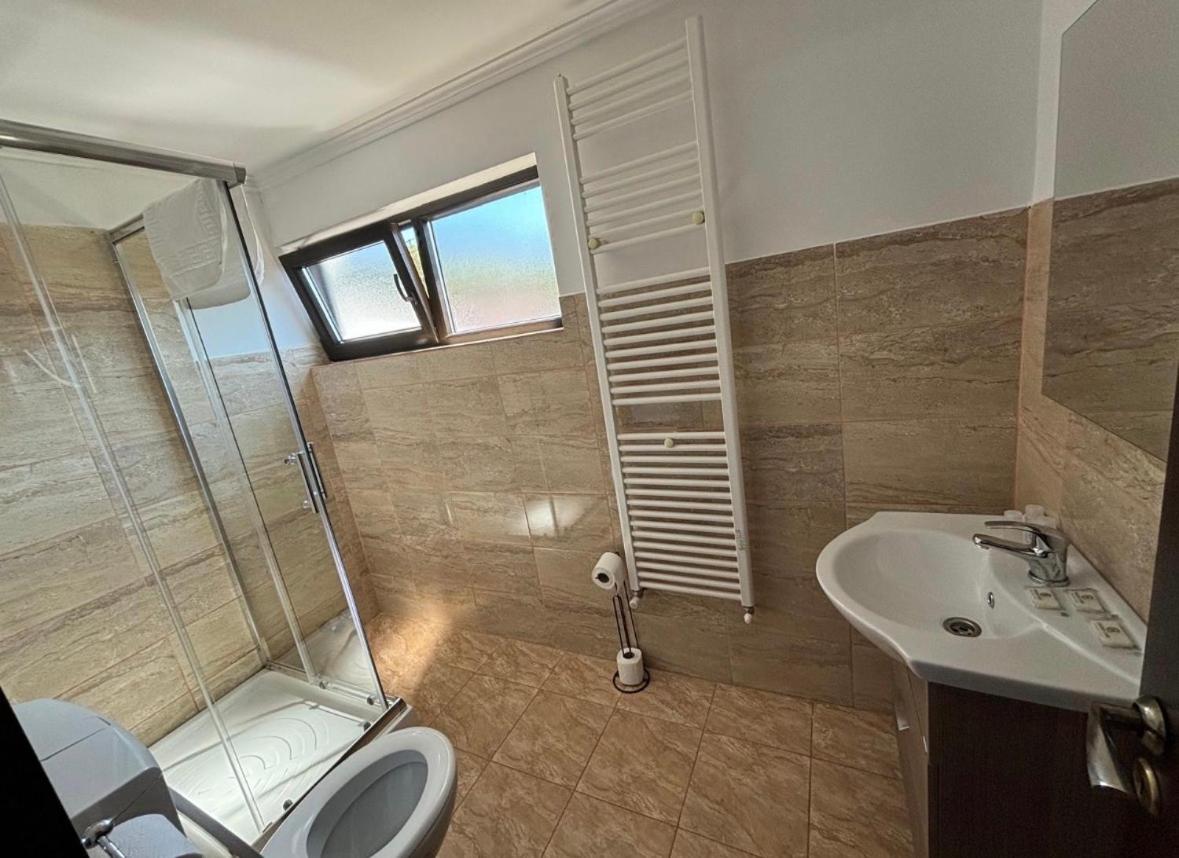 Deluxe Triple Room - Photo 4