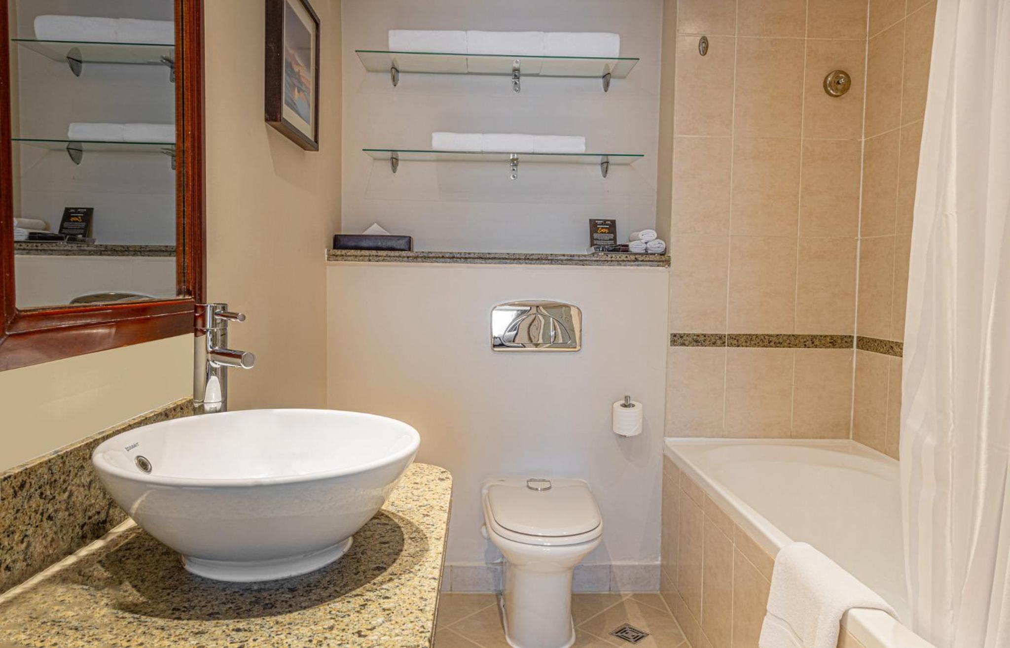 Two-Bedroom Suite with Two Queen Beds/Smoking
