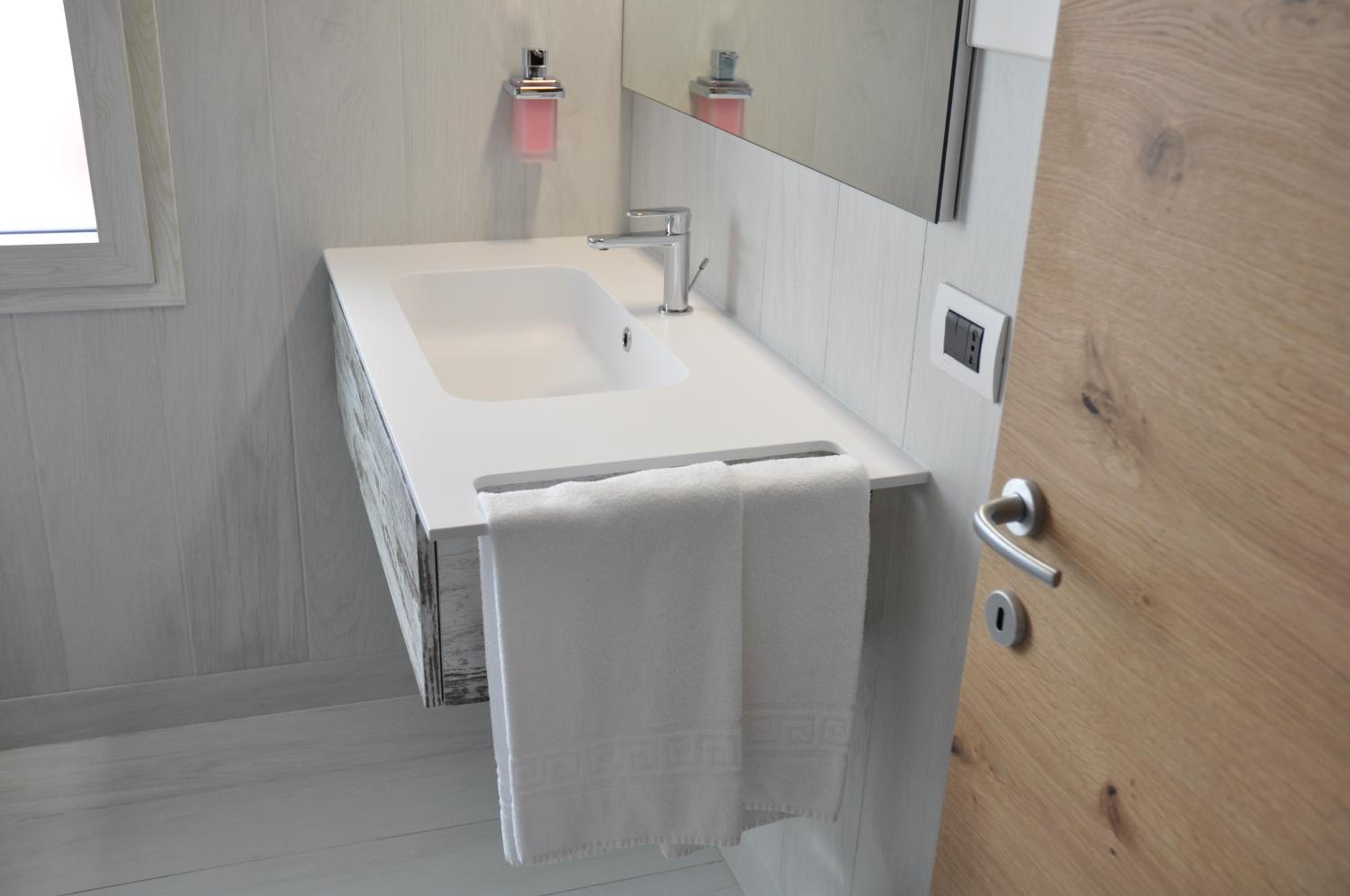 Double Room with Private Bathroom photo 3