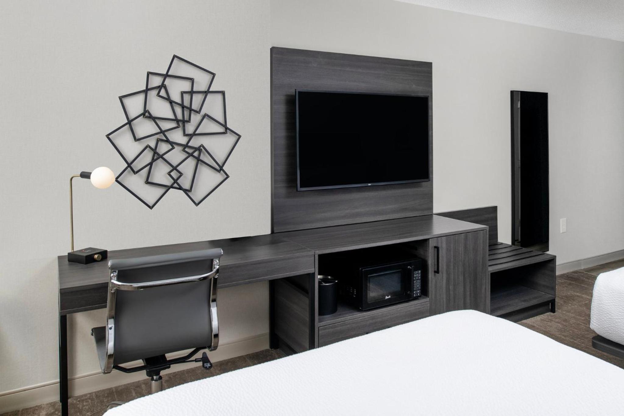 Standard Room with Two Queen Beds