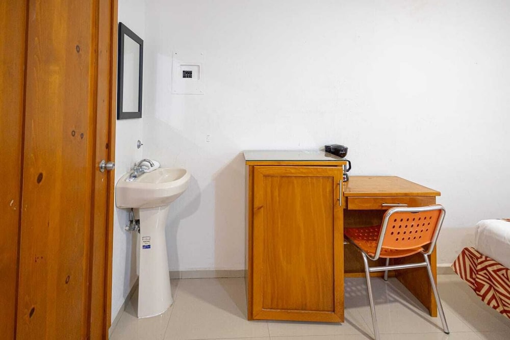 Standard Room, Non Smoking photo 2