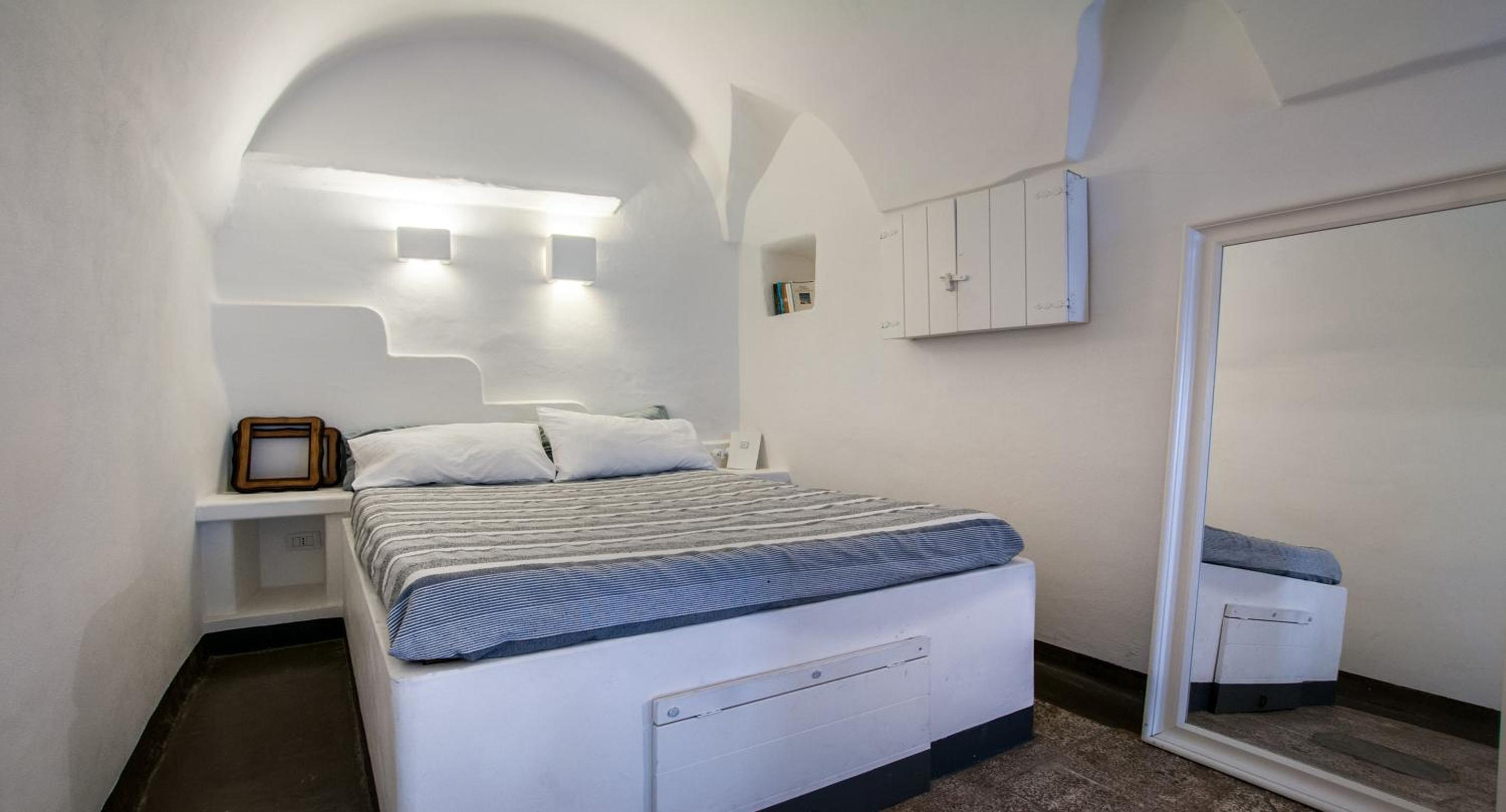 Studio - Split Level