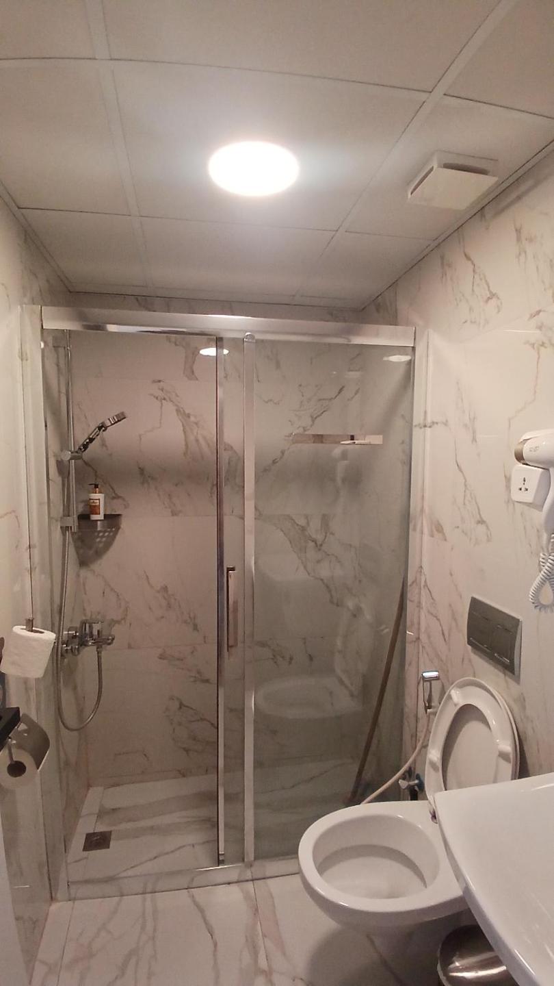 Double Room with Spa Bath photo 2