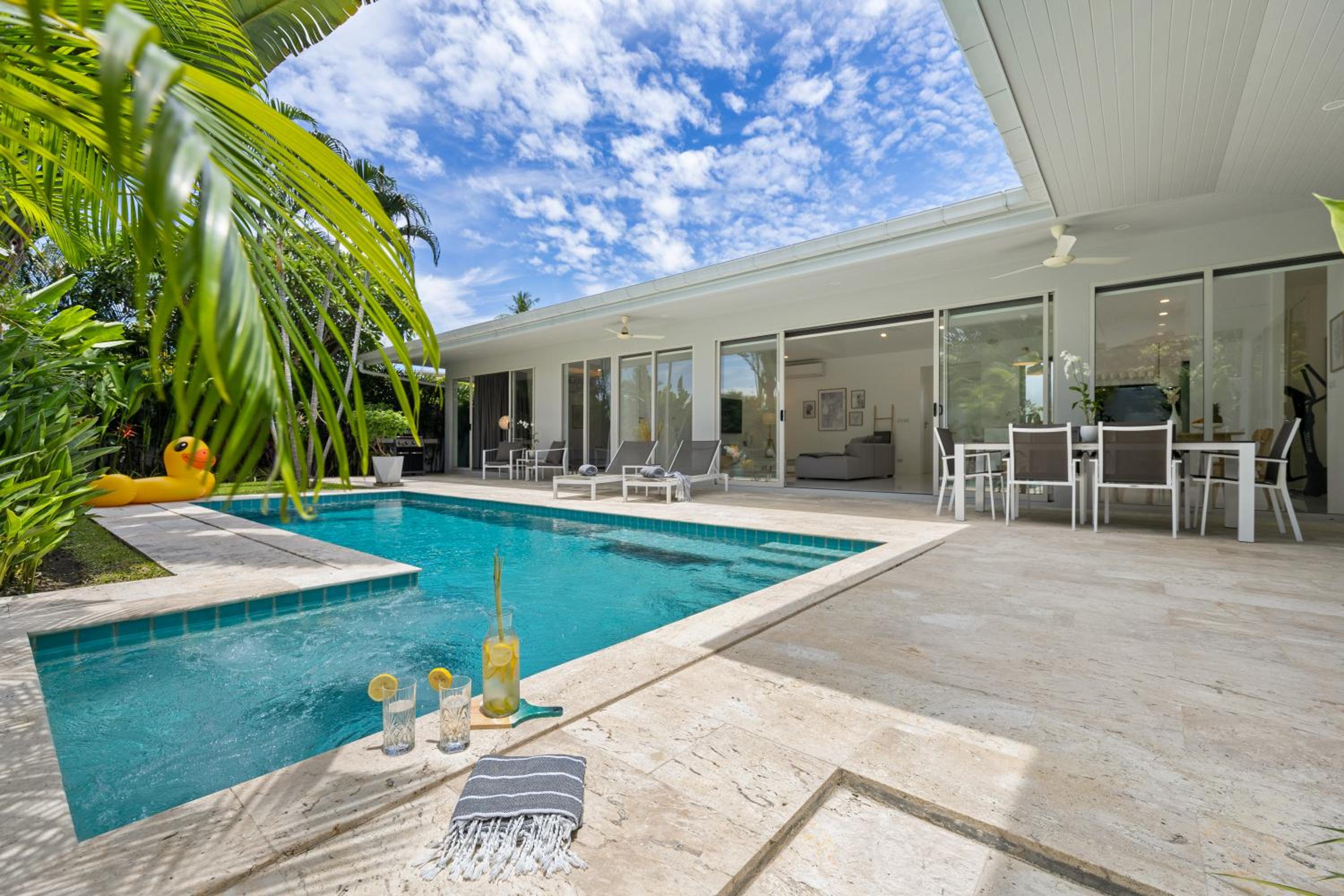 Villa photo 1