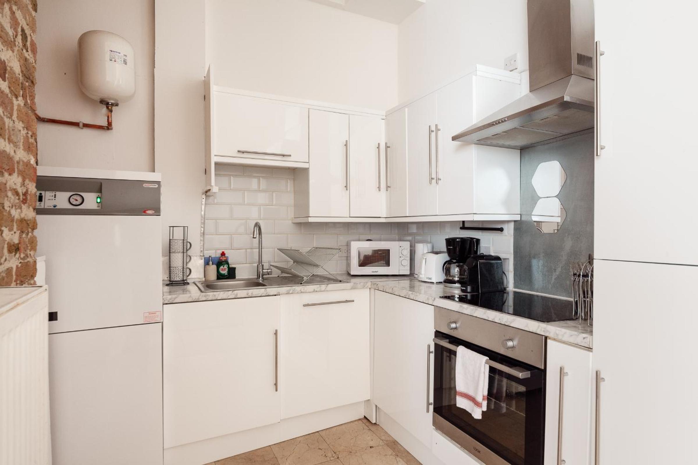 Apartment - Ground Floor photo 3