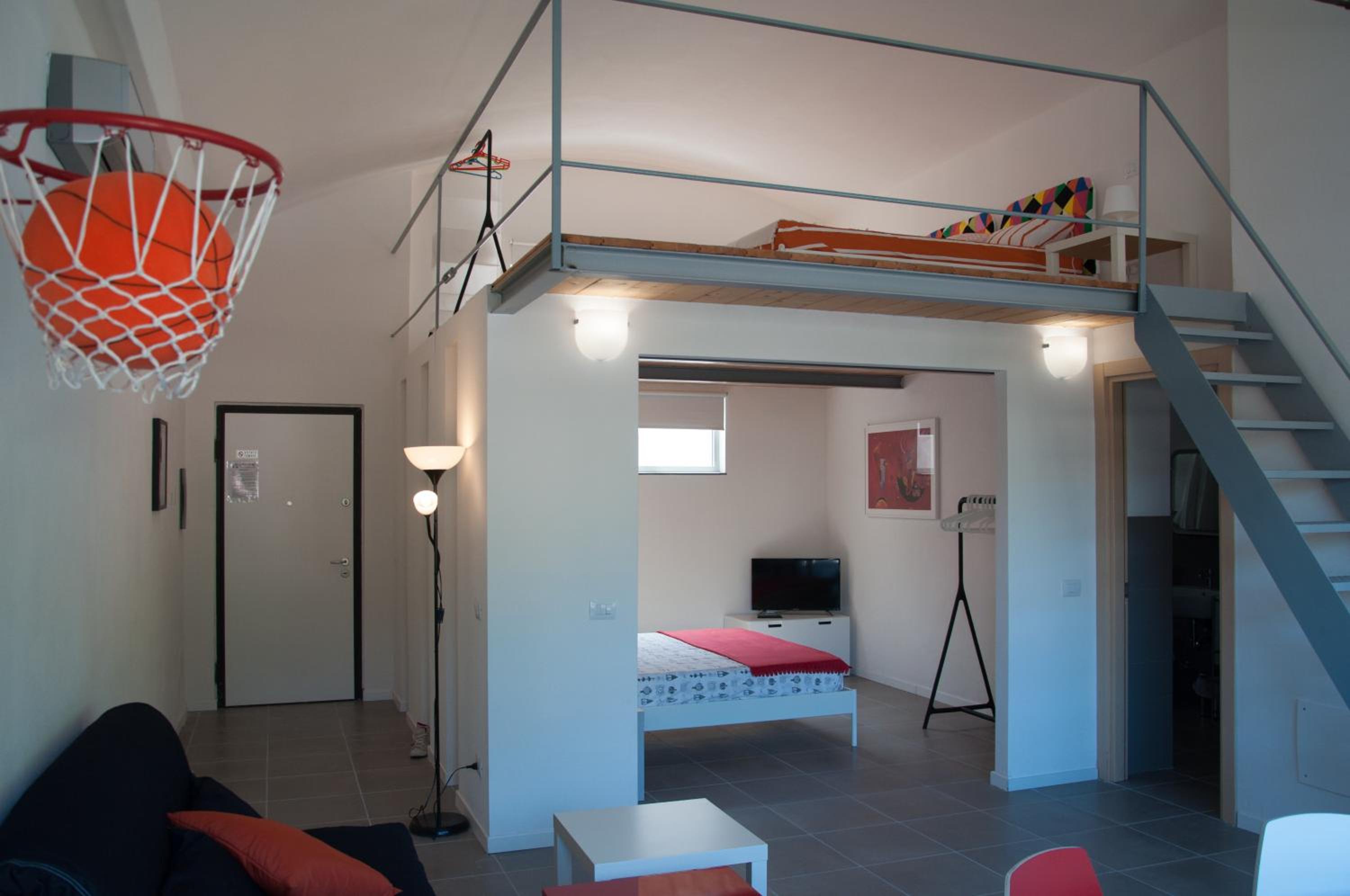 Maisonette photo 1