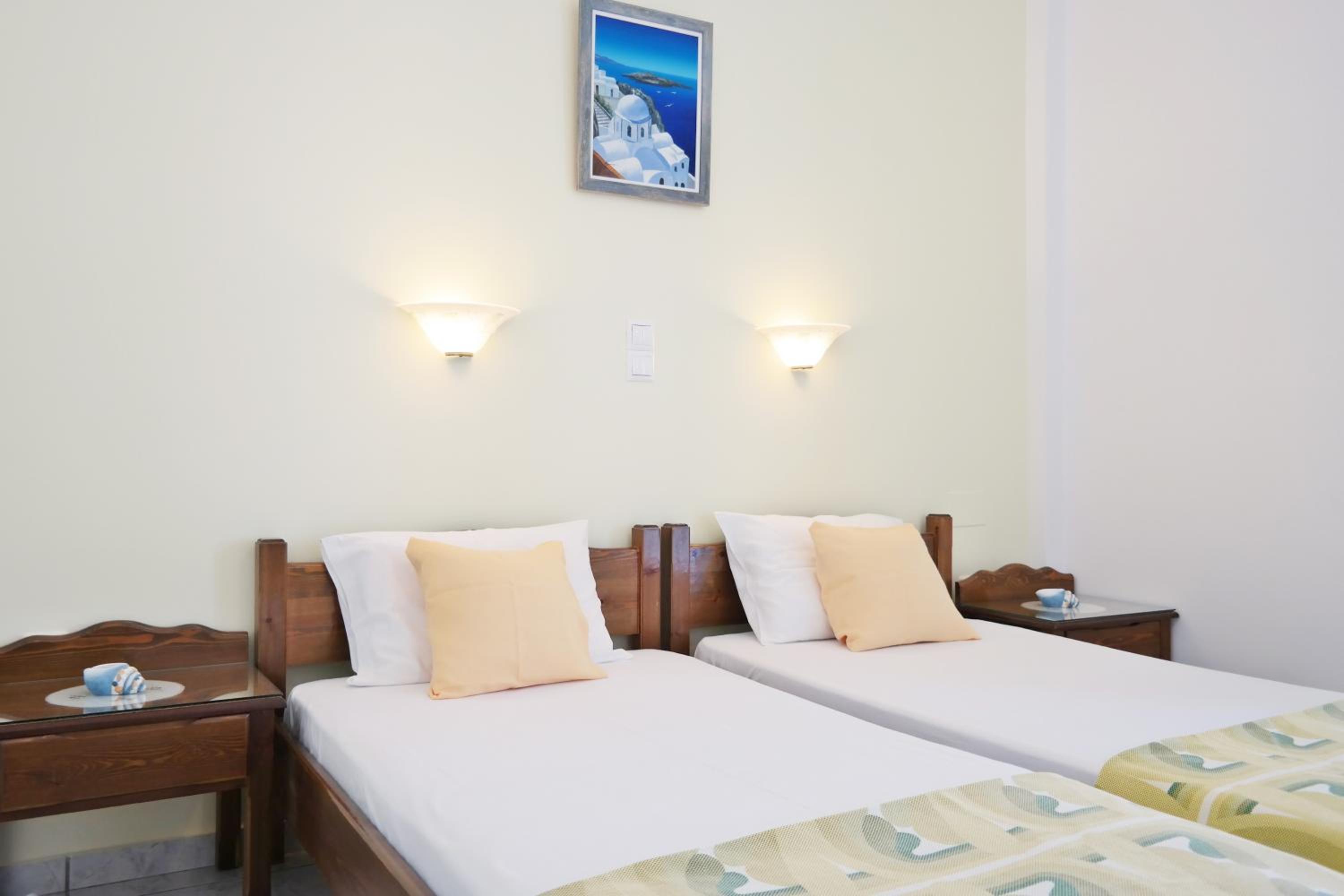 Budget Double or Twin Room photo 3
