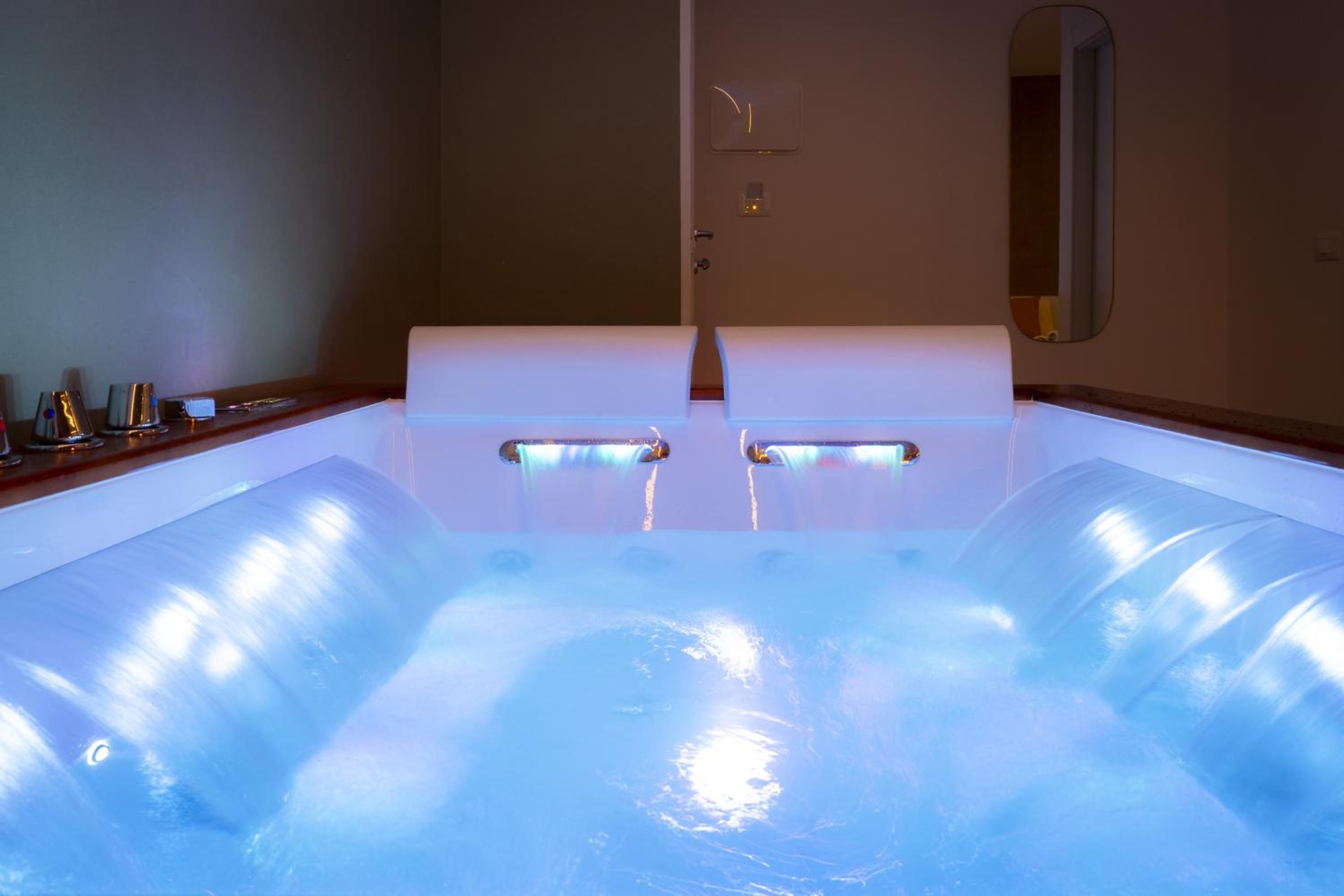 Double Room with Spa Bath