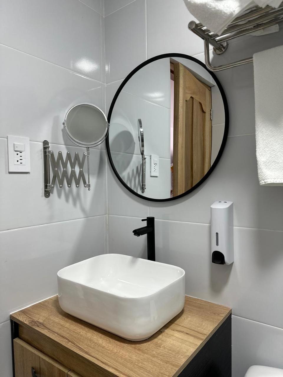 Quadruple Room with Private Bathroom photo 3