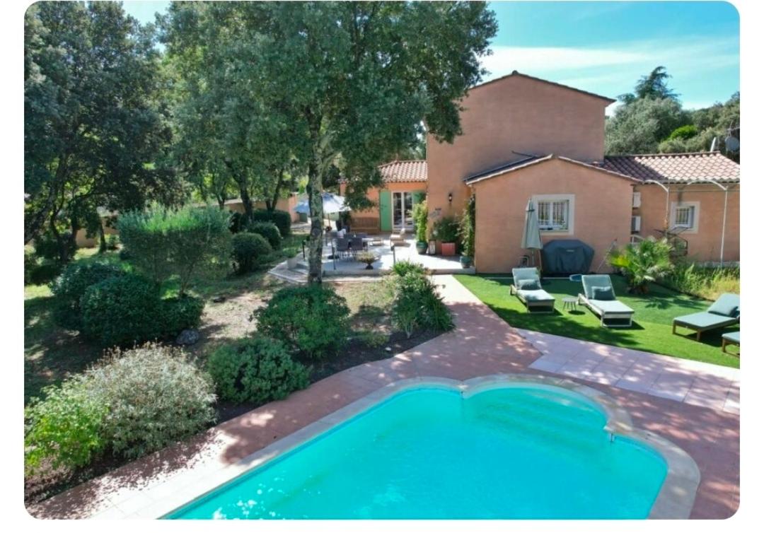 Three-Bedroom Villa photo 1