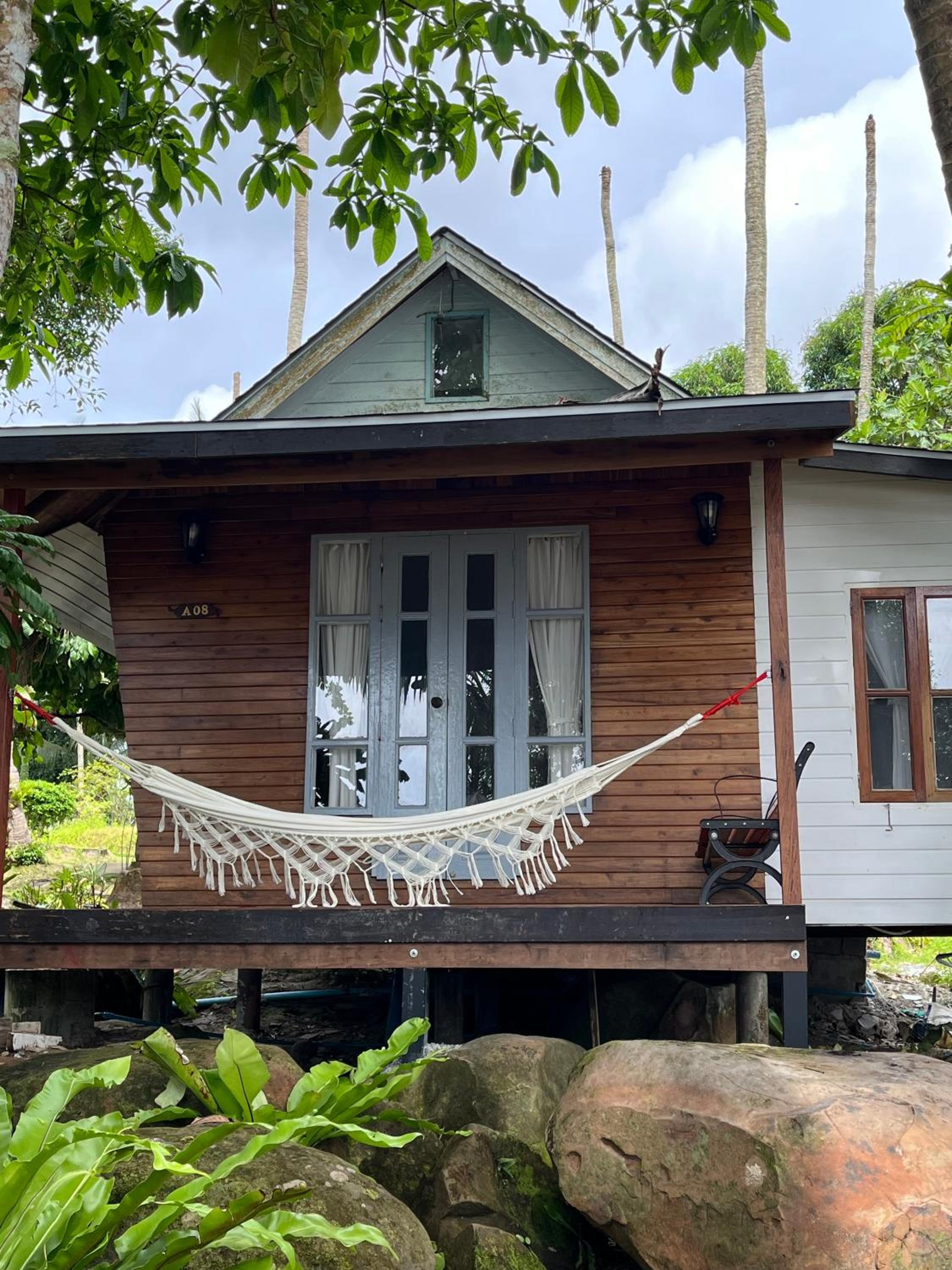 Bungalow photo 1