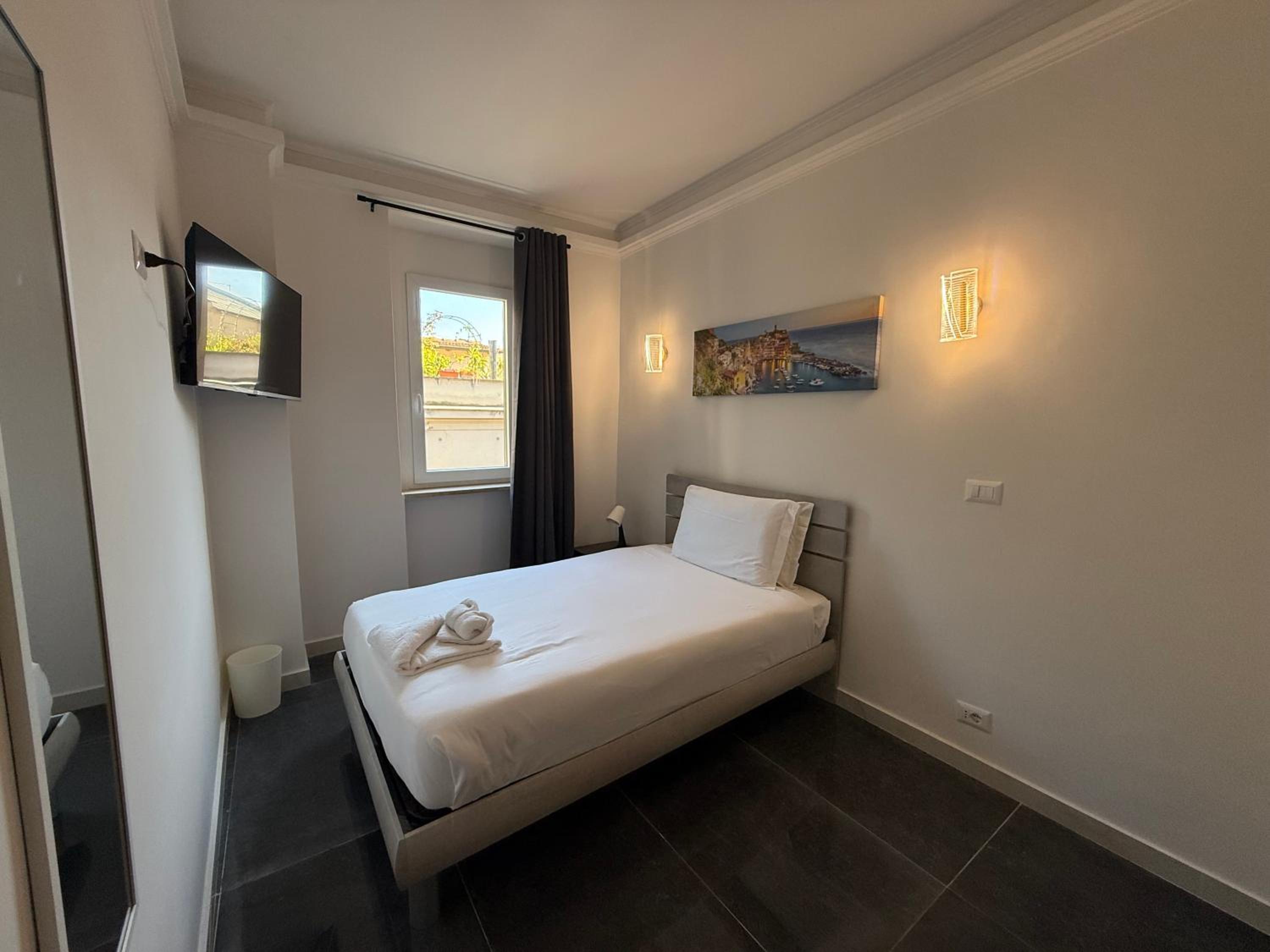 Single Room with Private Bathroom