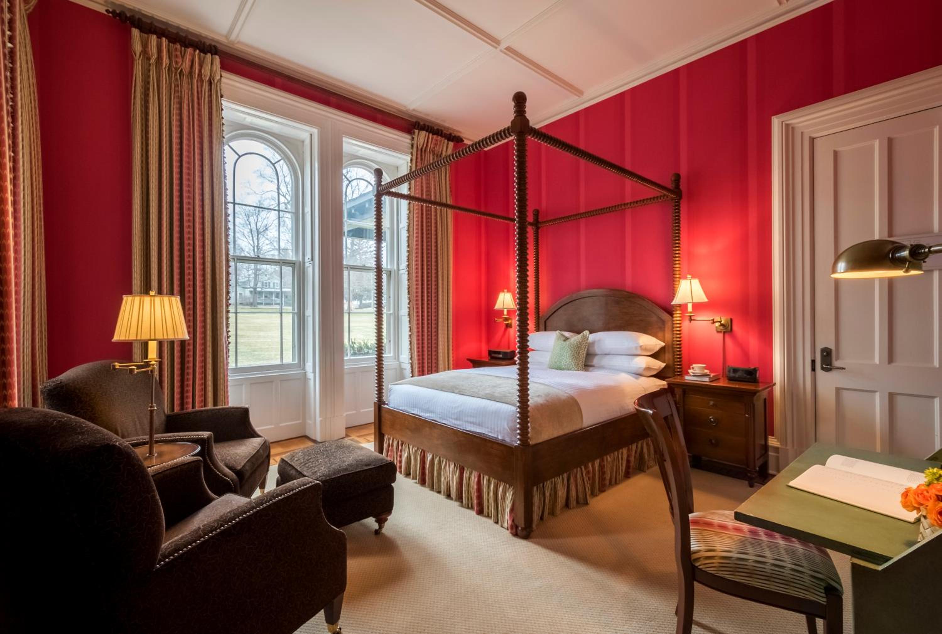 Queen Room - E.B Morgan House