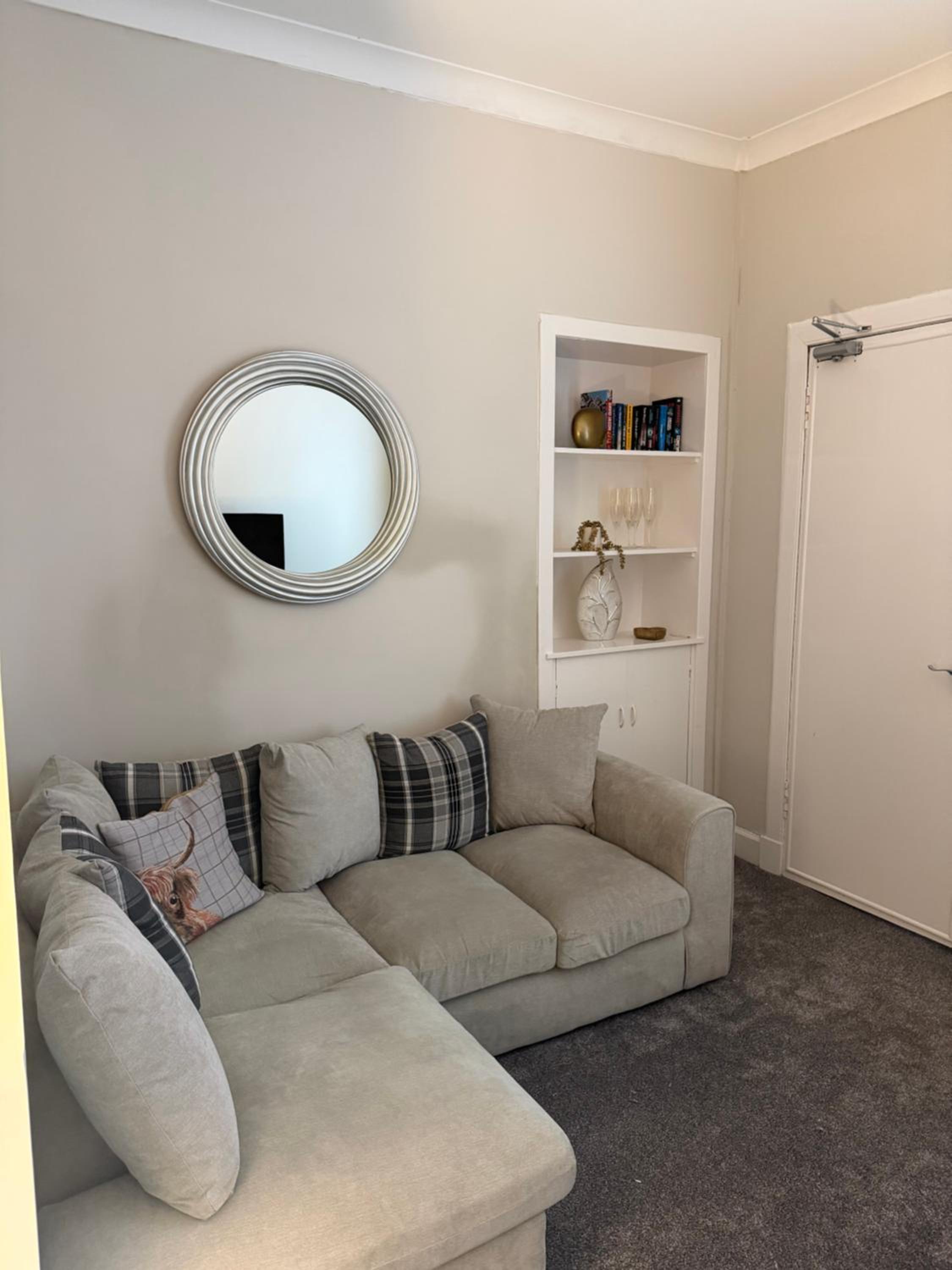 Two-Bedroom House photo 3