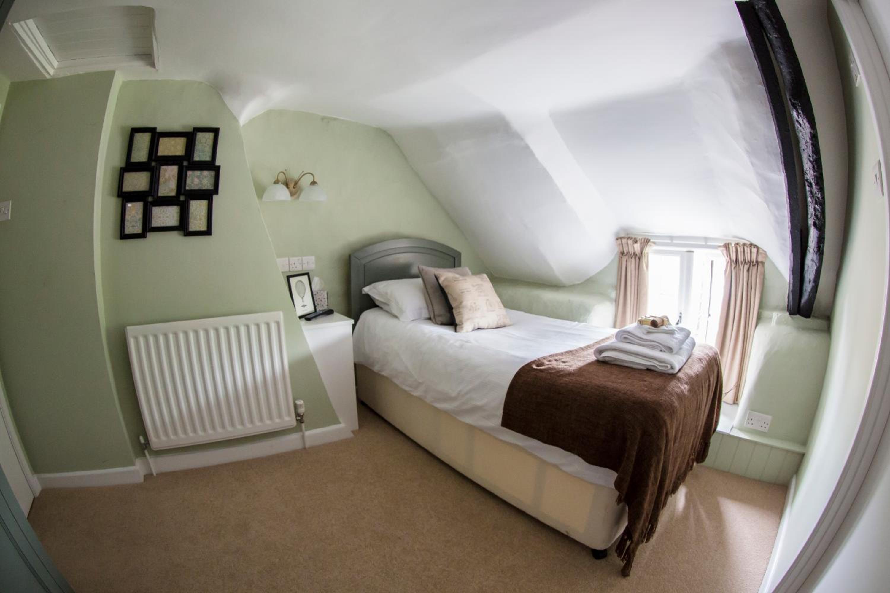 Single Room photo 1