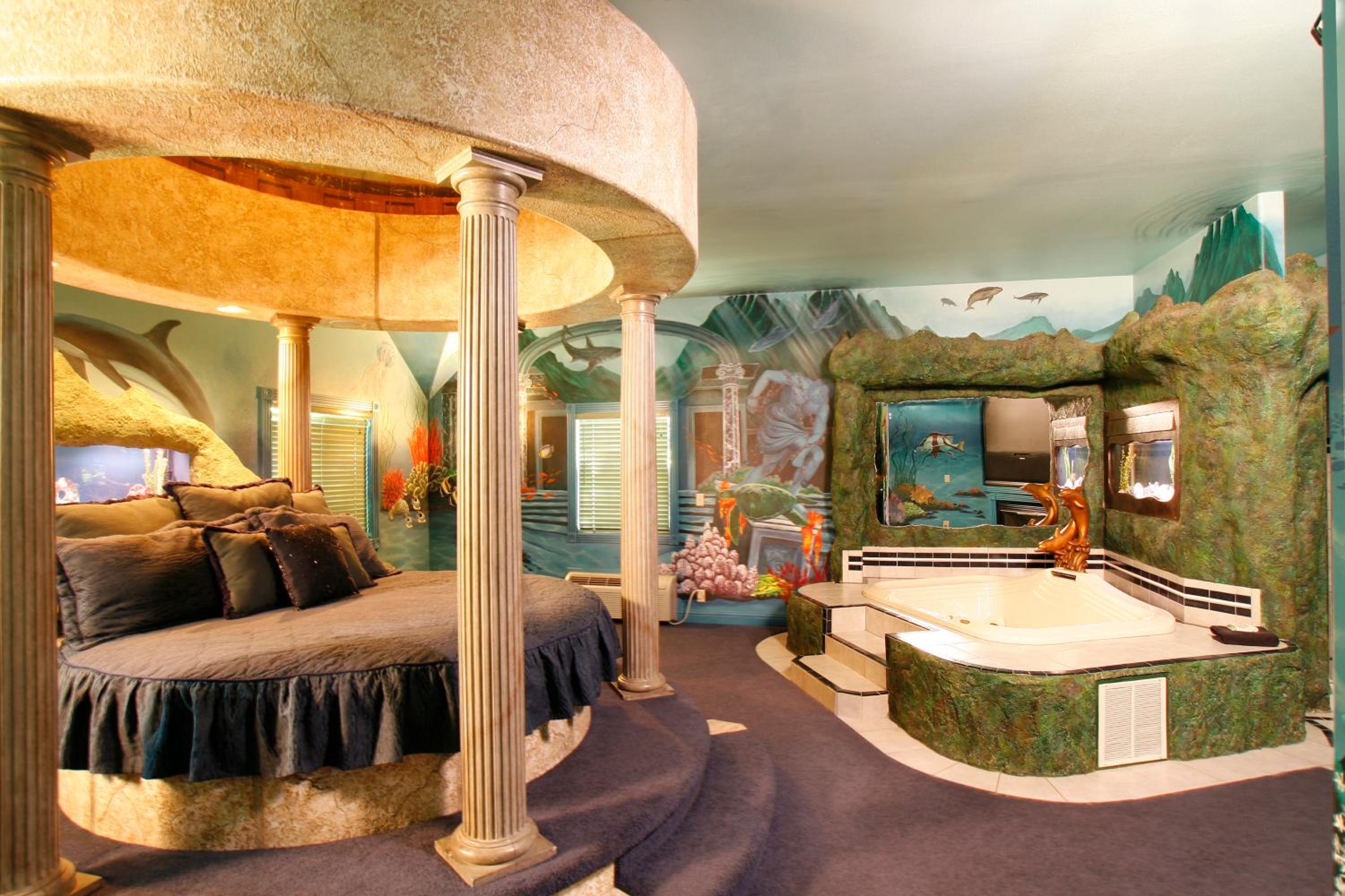 King Room - Atlantis Under the Sea Theme photo 1