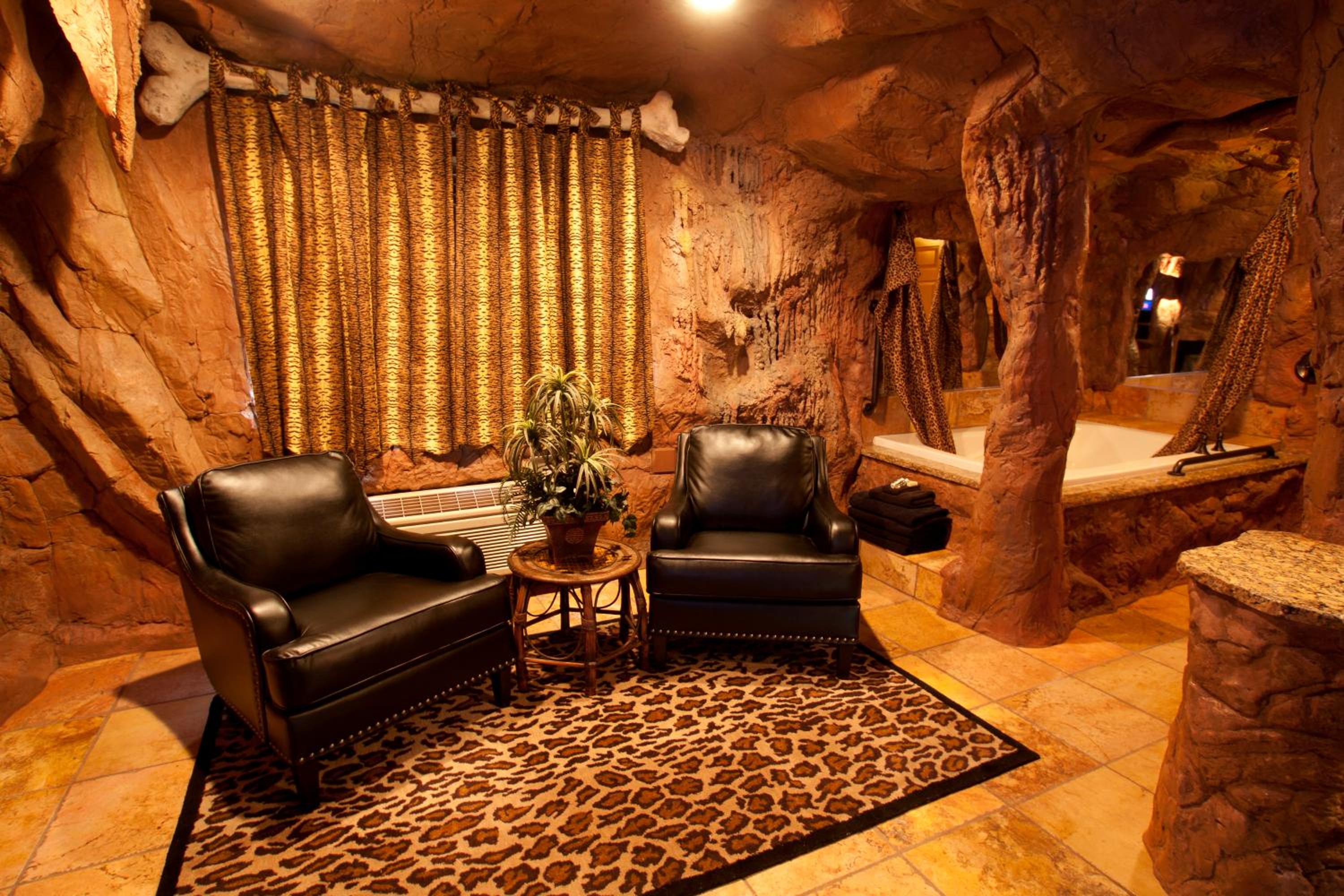 King Room - Cave Theme photo 2