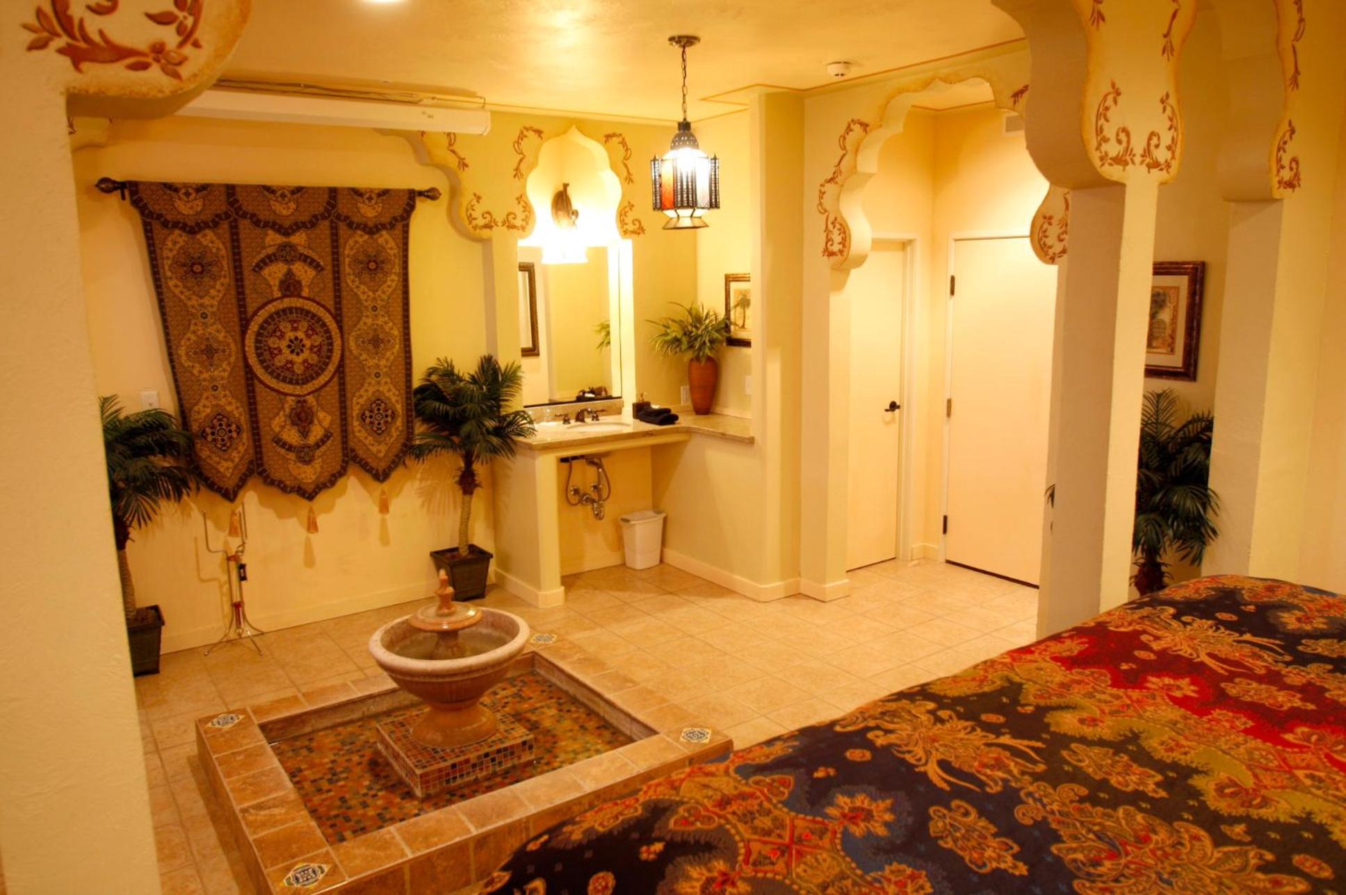 King Room - Morocco Theme