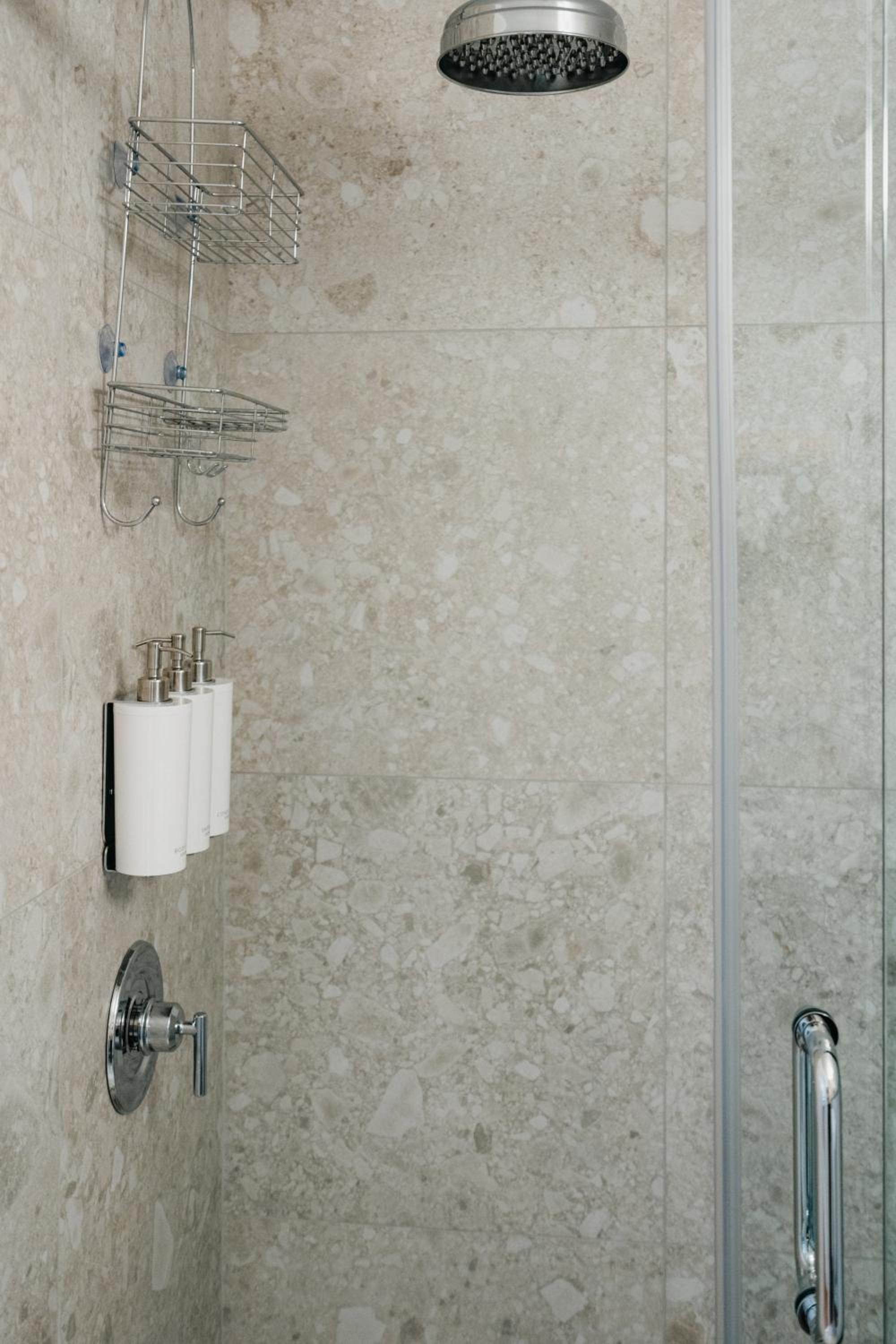 Double Room with Shared Bathroom photo 1