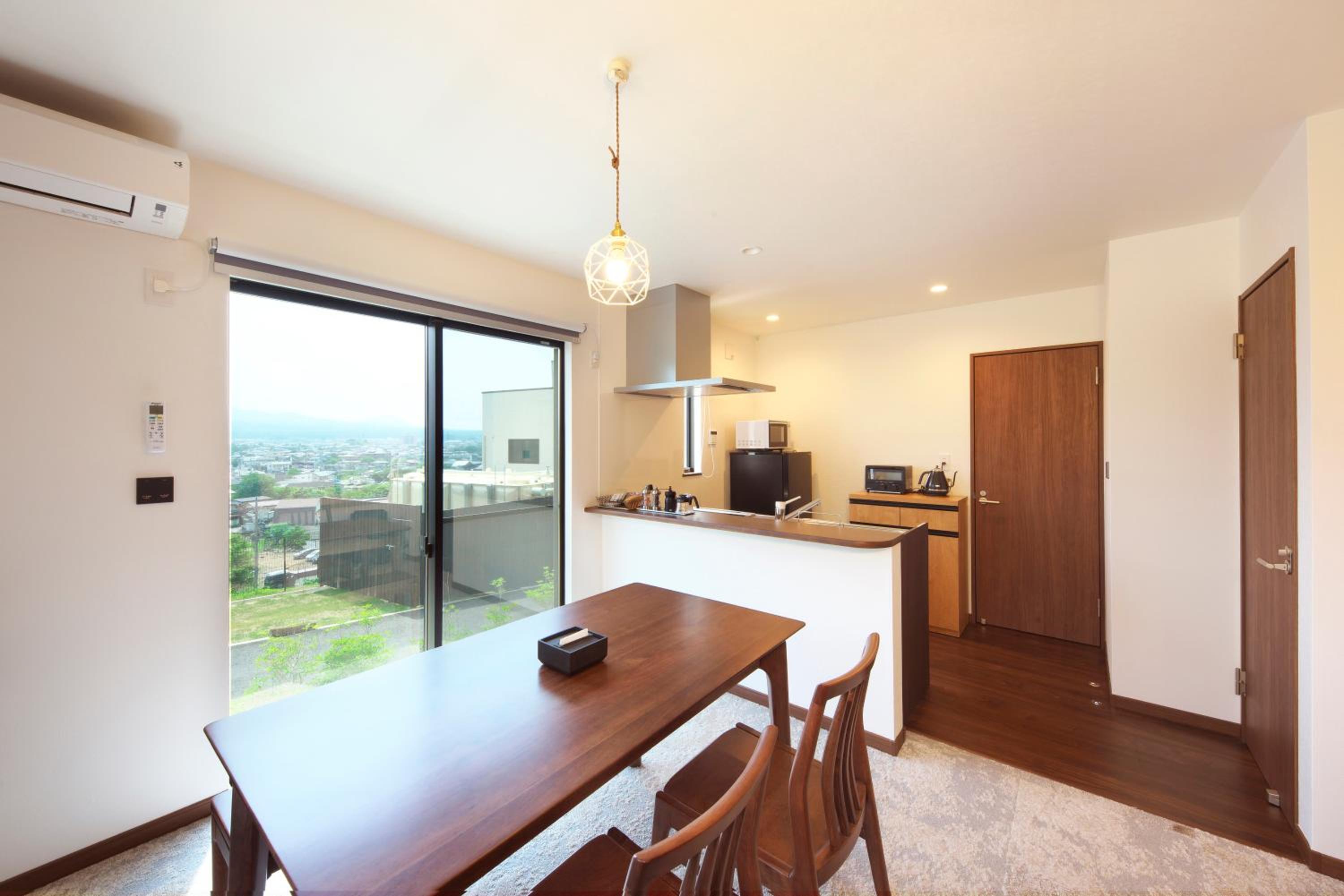 Rooftop Villa with Theater Room - Type B-Late Check-In(18:00～20:00)