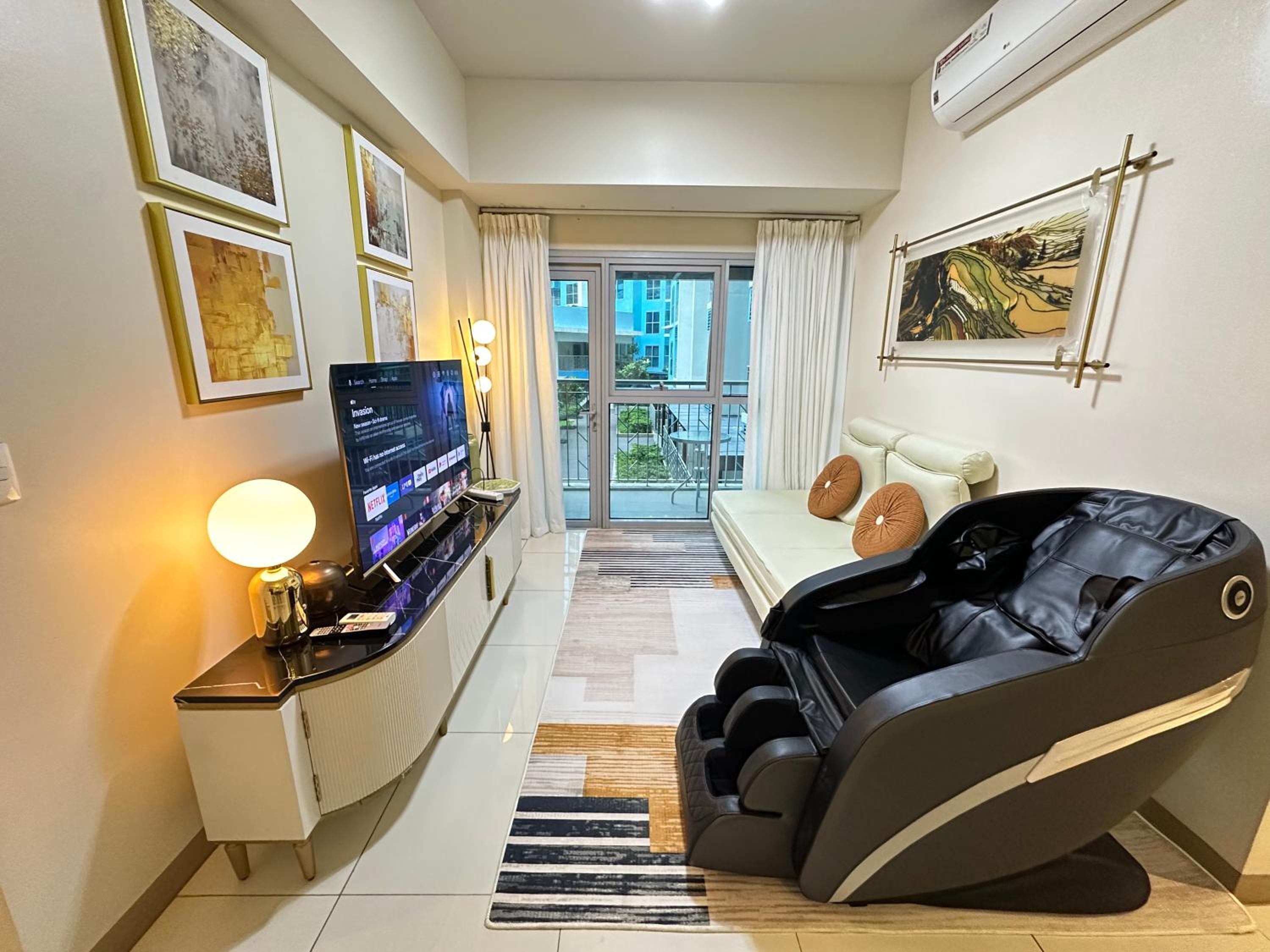 Two-Bedroom Apartment - Oceanfront