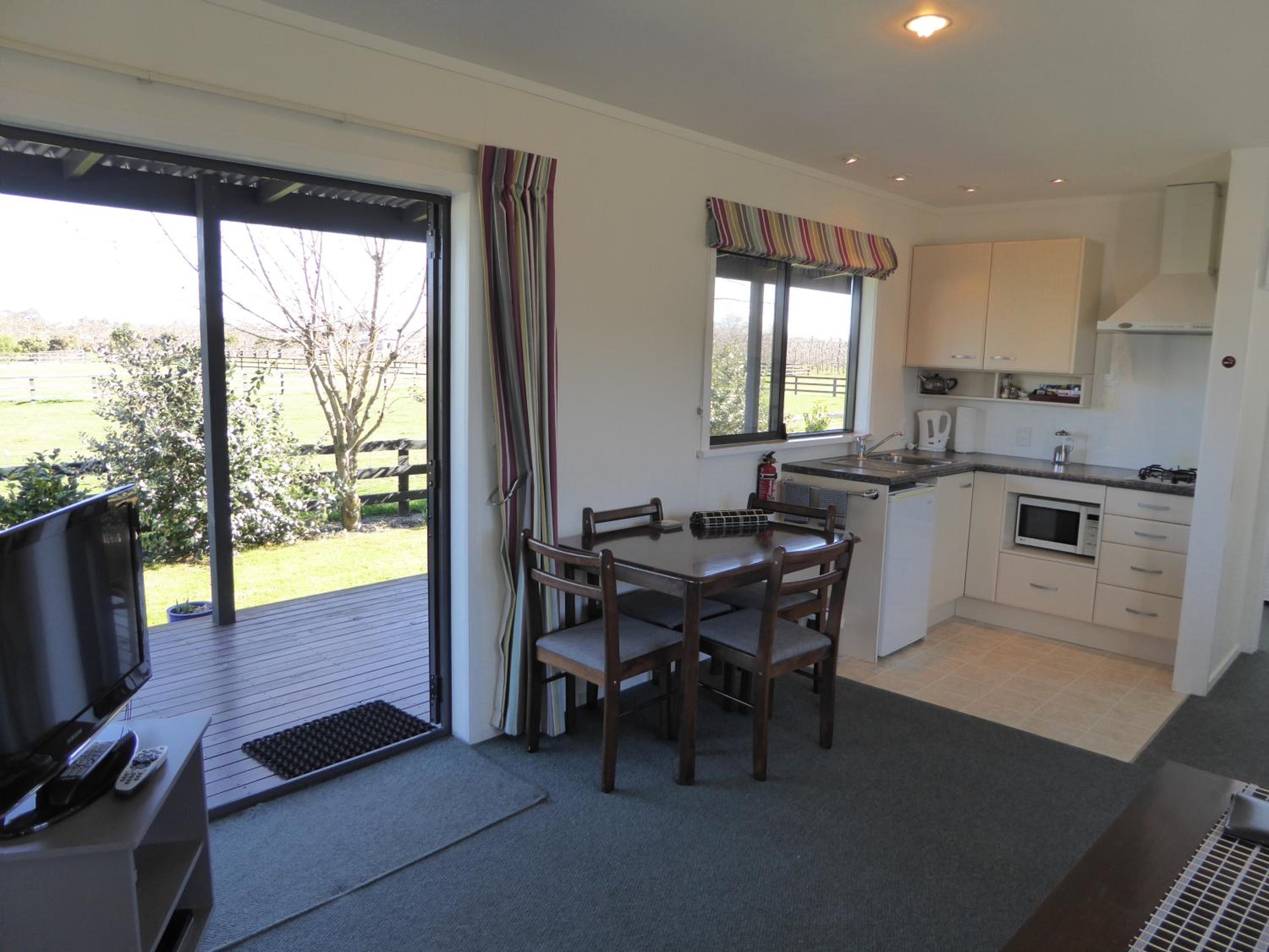 Two-Bedroom Cottage - Photo 4