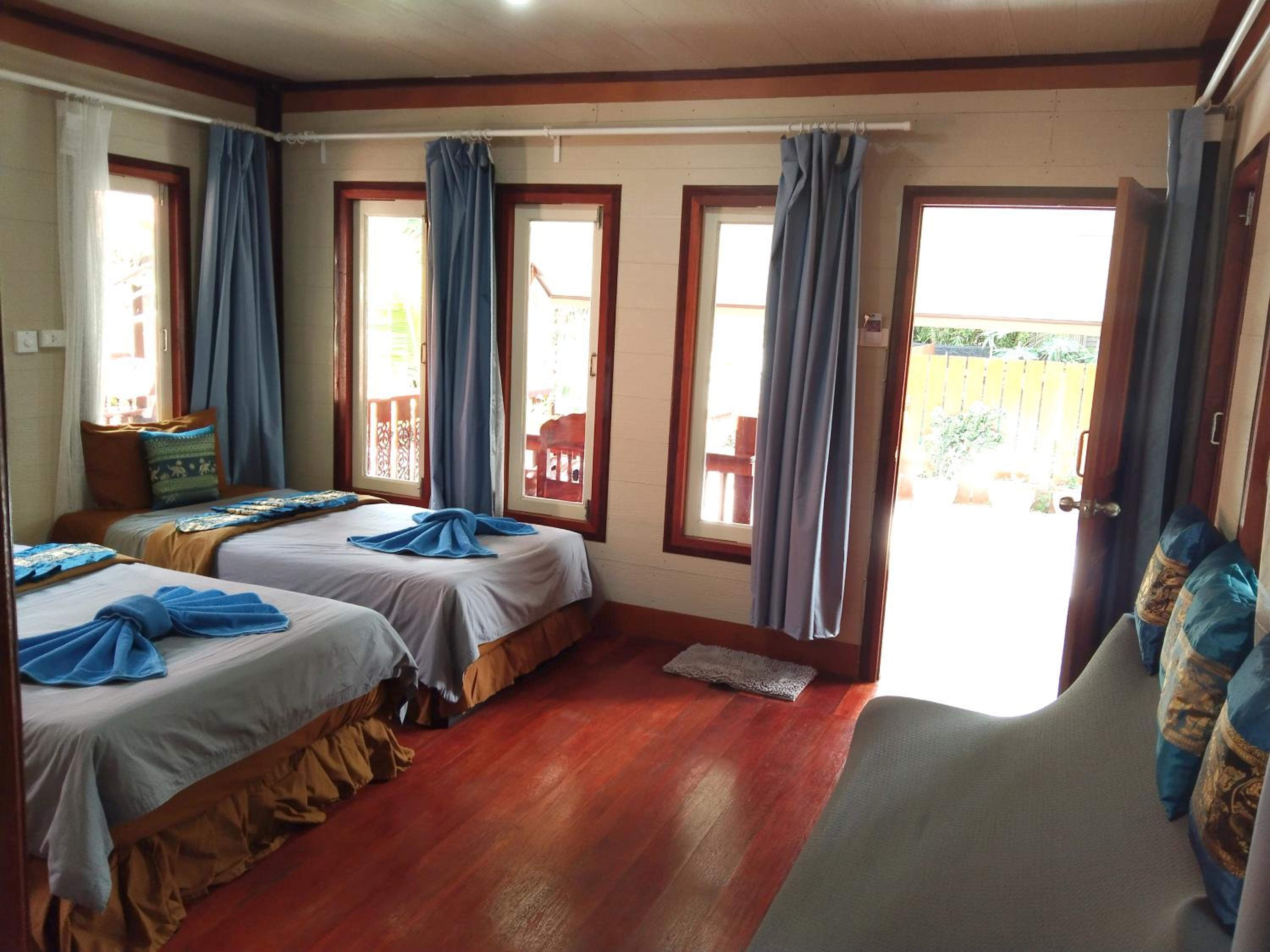 Superior Bungalow photo 2