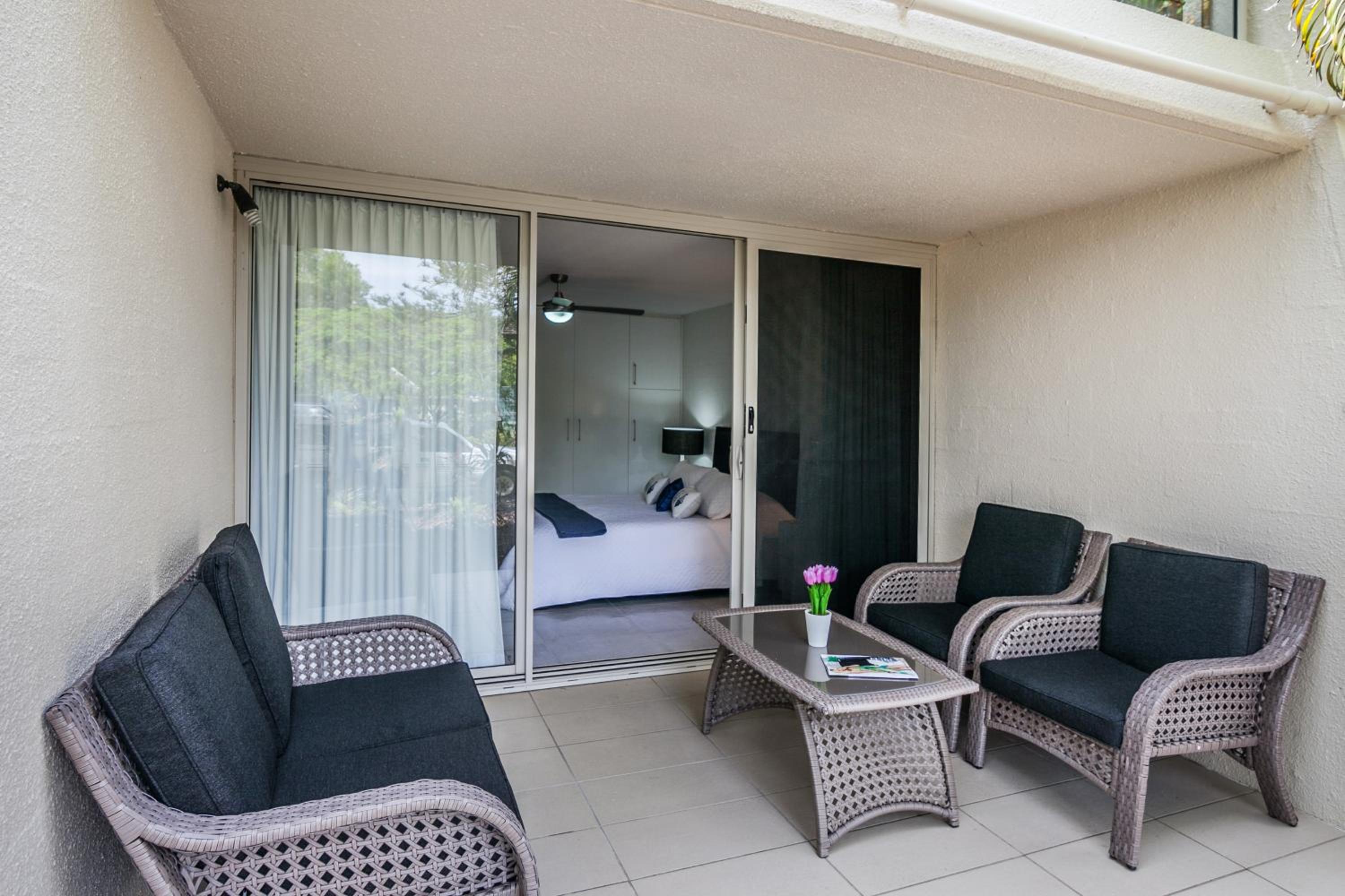 Two-Bedroom Apartment - Ground Floor Garden With Patio photo 2