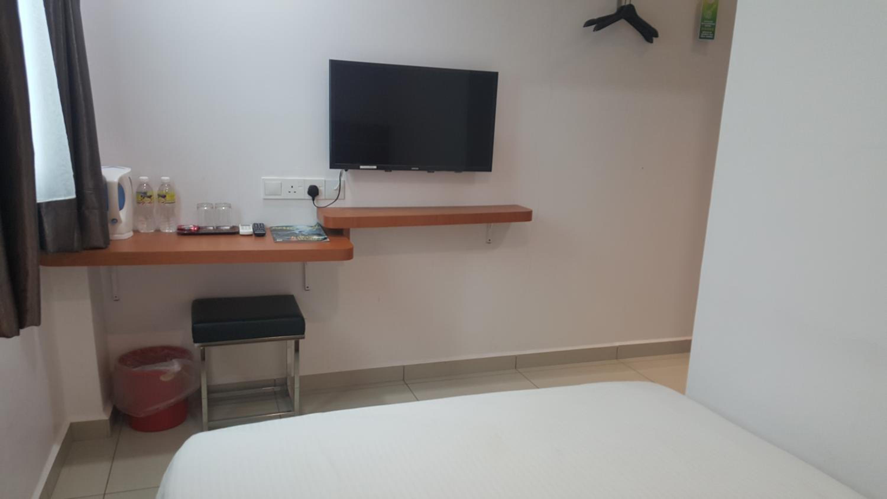 Double Room with Window photo 1