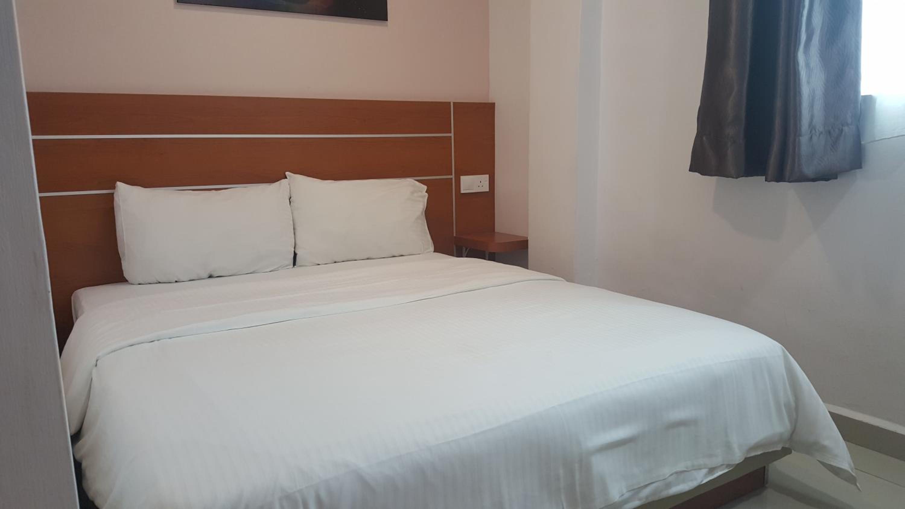 Double Room with Window photo 3