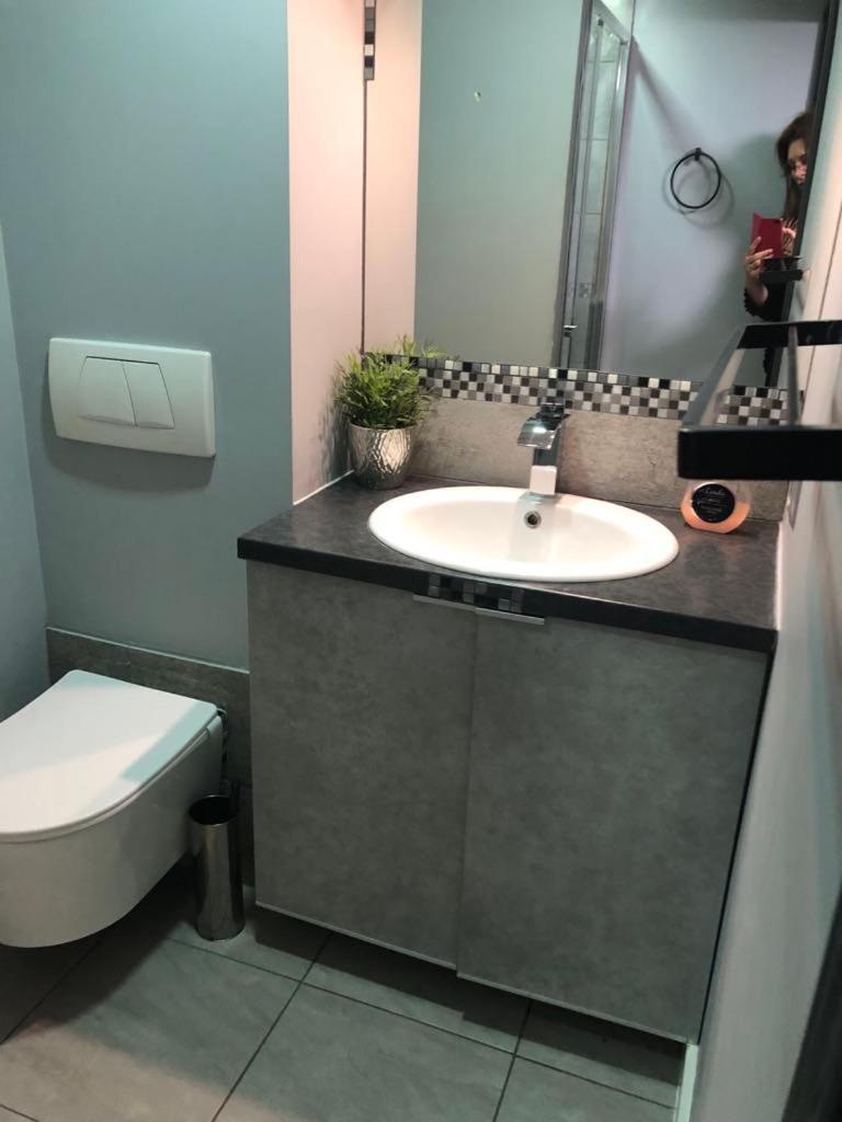 Triple Room with Private Bathroom photo 1