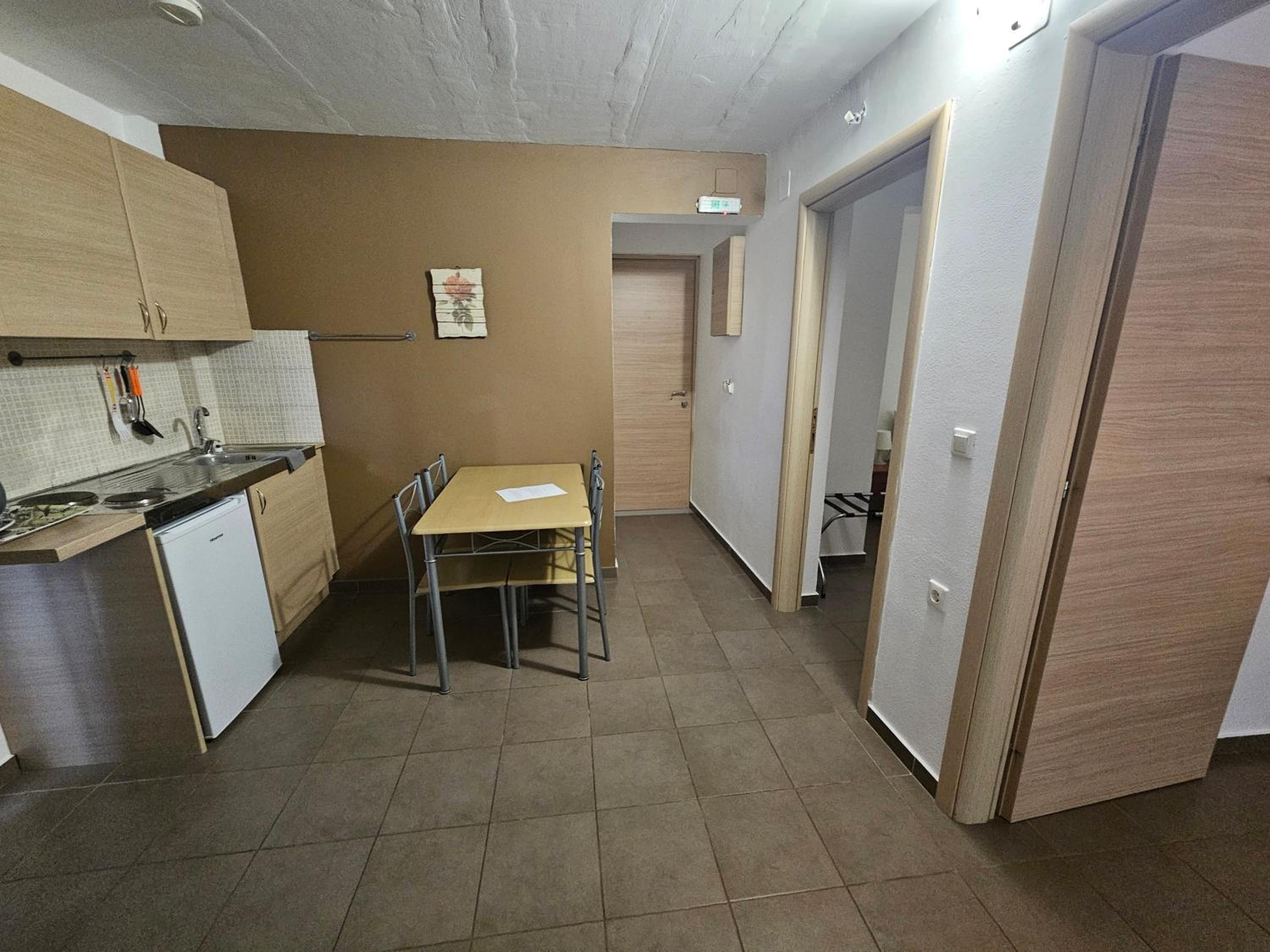 Apartment photo 1
