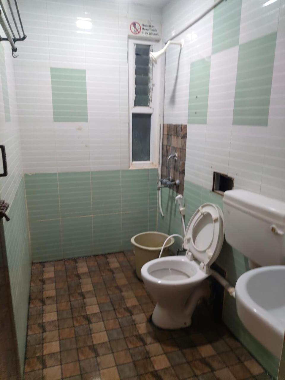 Standard Double Room with Fan photo 2